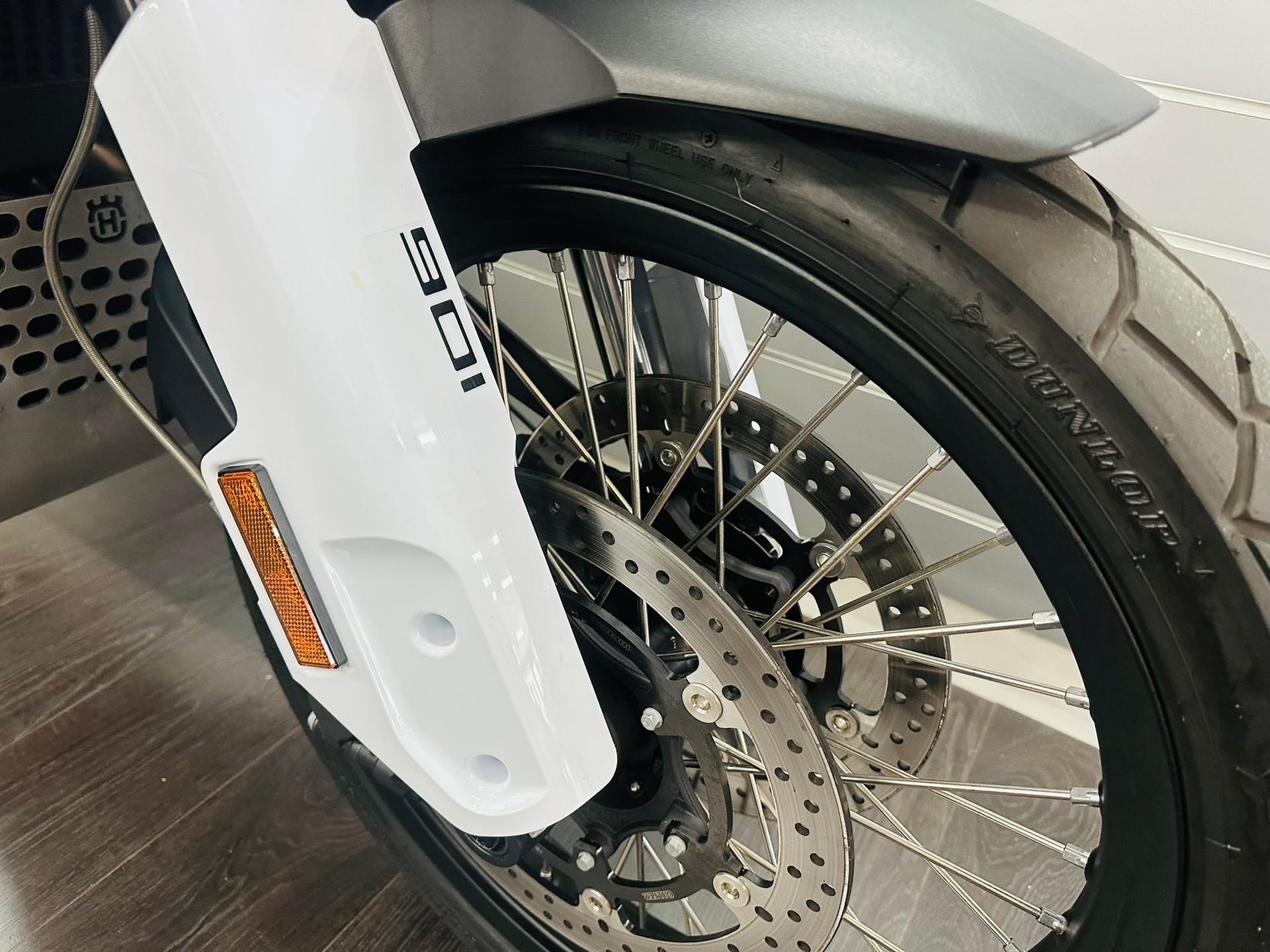 HUSQVARNA Norden 901-showroom-element-3