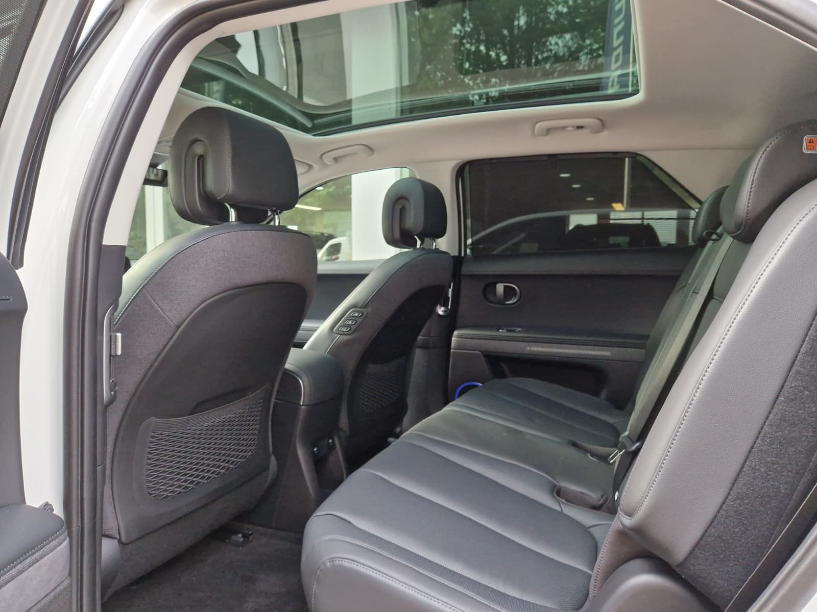 HYUNDAI Ioniq 5 84 kWh Vertex 4WD-image-8