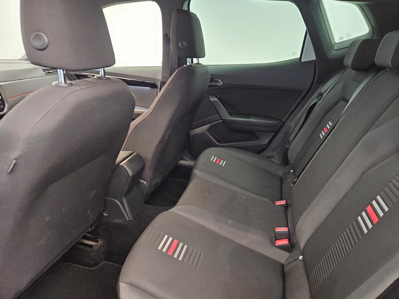 SEAT Arona 1.5 TSI Evo FR-image-12