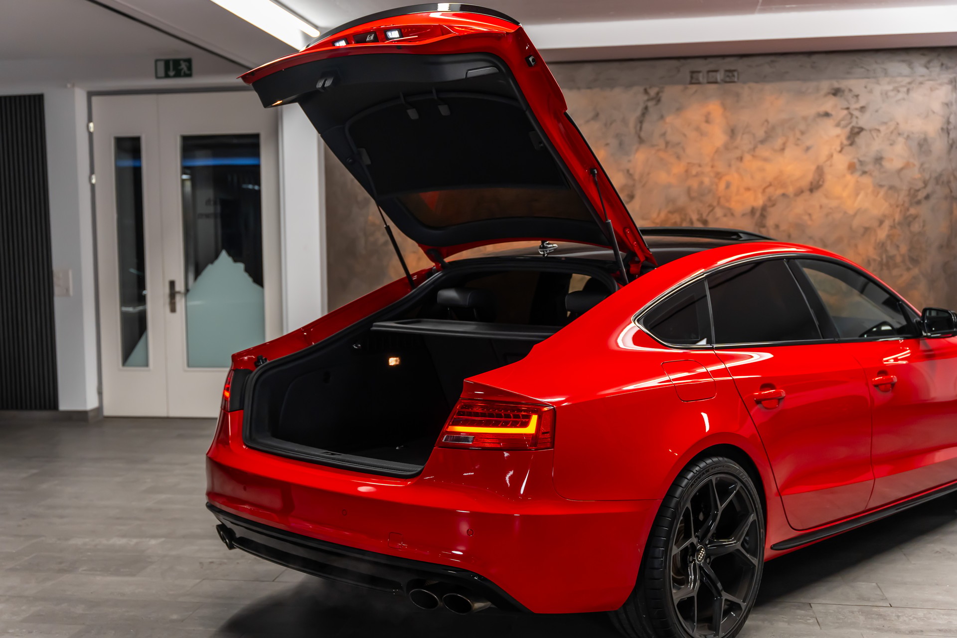 AUDI S5 Sportback 3.0 TFSI quattro S-tronic *Ch-Fahrzeug*Facelift*RS-Sitze*Bang&Olufsen-3D*-image-8