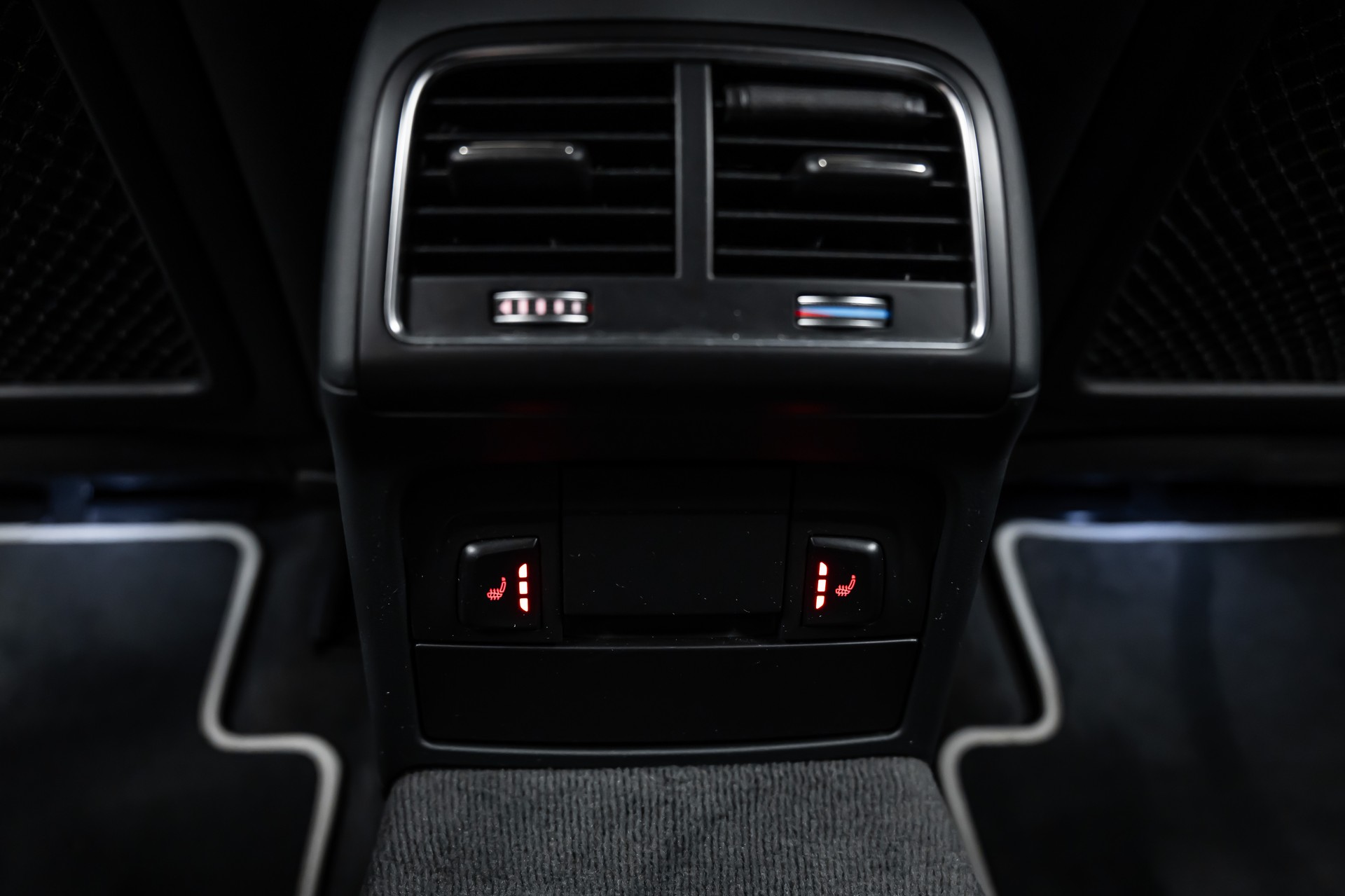 AUDI S5 Sportback 3.0 TFSI quattro S-tronic *Ch-Fahrzeug*Facelift*RS-Sitze*Bang&Olufsen-3D*-image-17