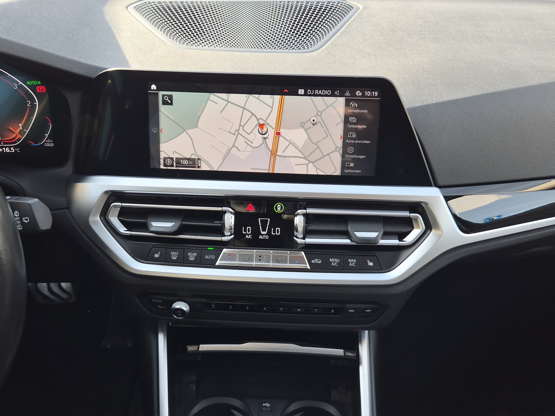BMW 330d xDrive Touring Steptronic Sport Line-image-17
