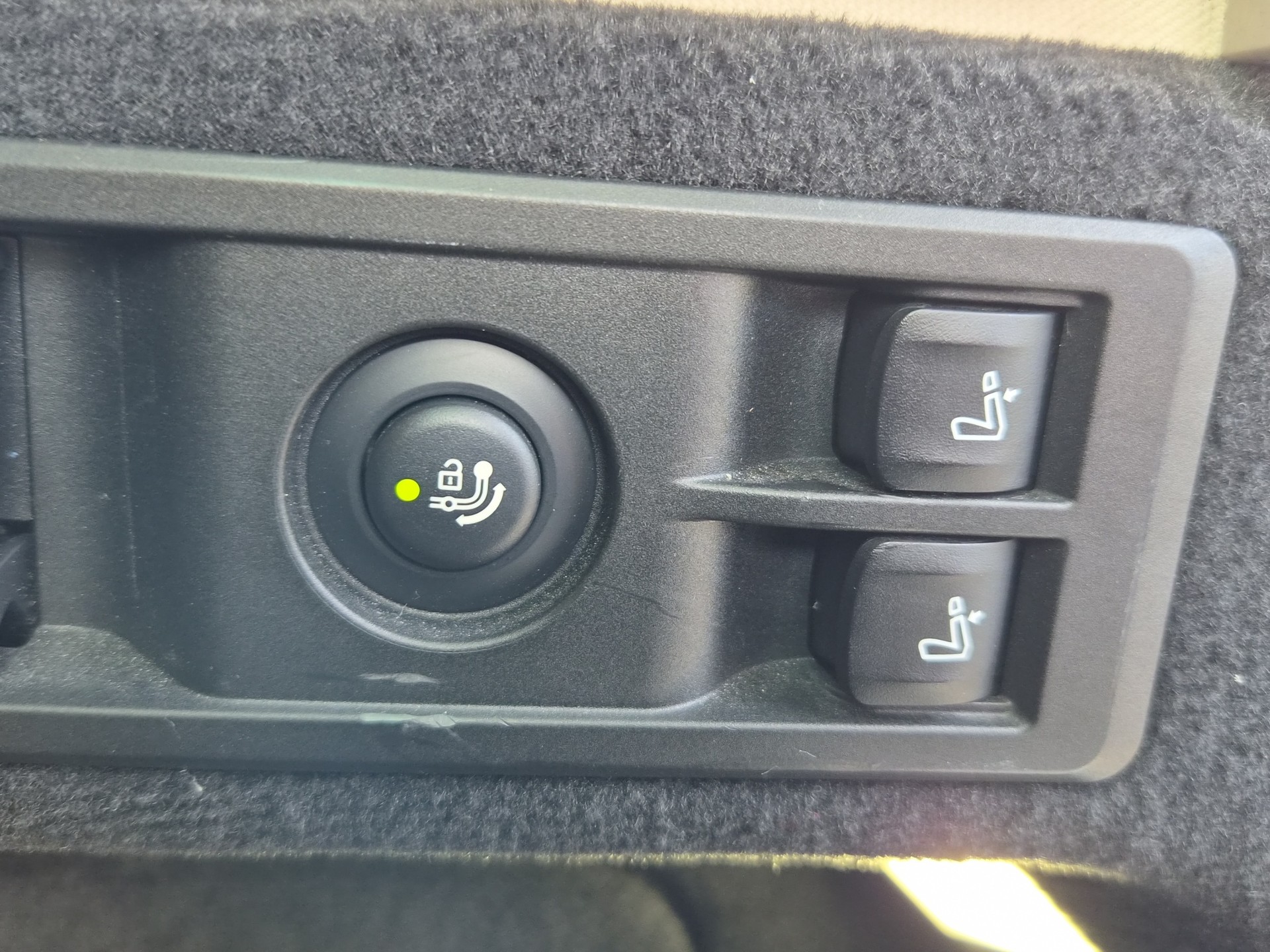 BMW 330d xDrive Touring Steptronic Sport Line-image-23