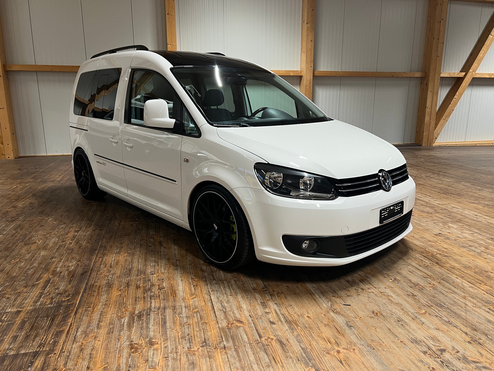 VW Caddy 2.0 TDI BMT Trendline Edition 30-image-2