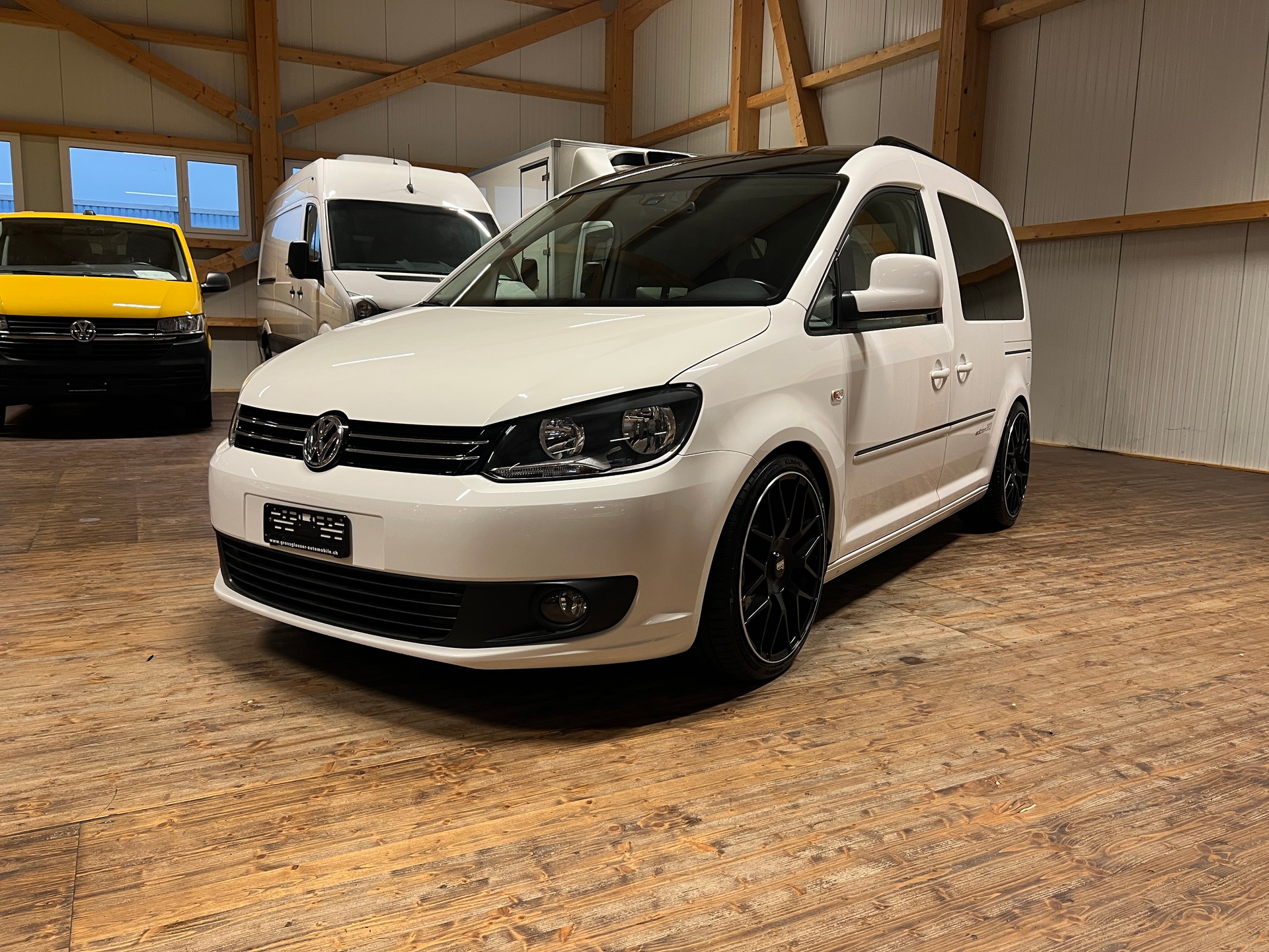 VW Caddy 2.0 TDI BMT Trendline Edition 30-image-0