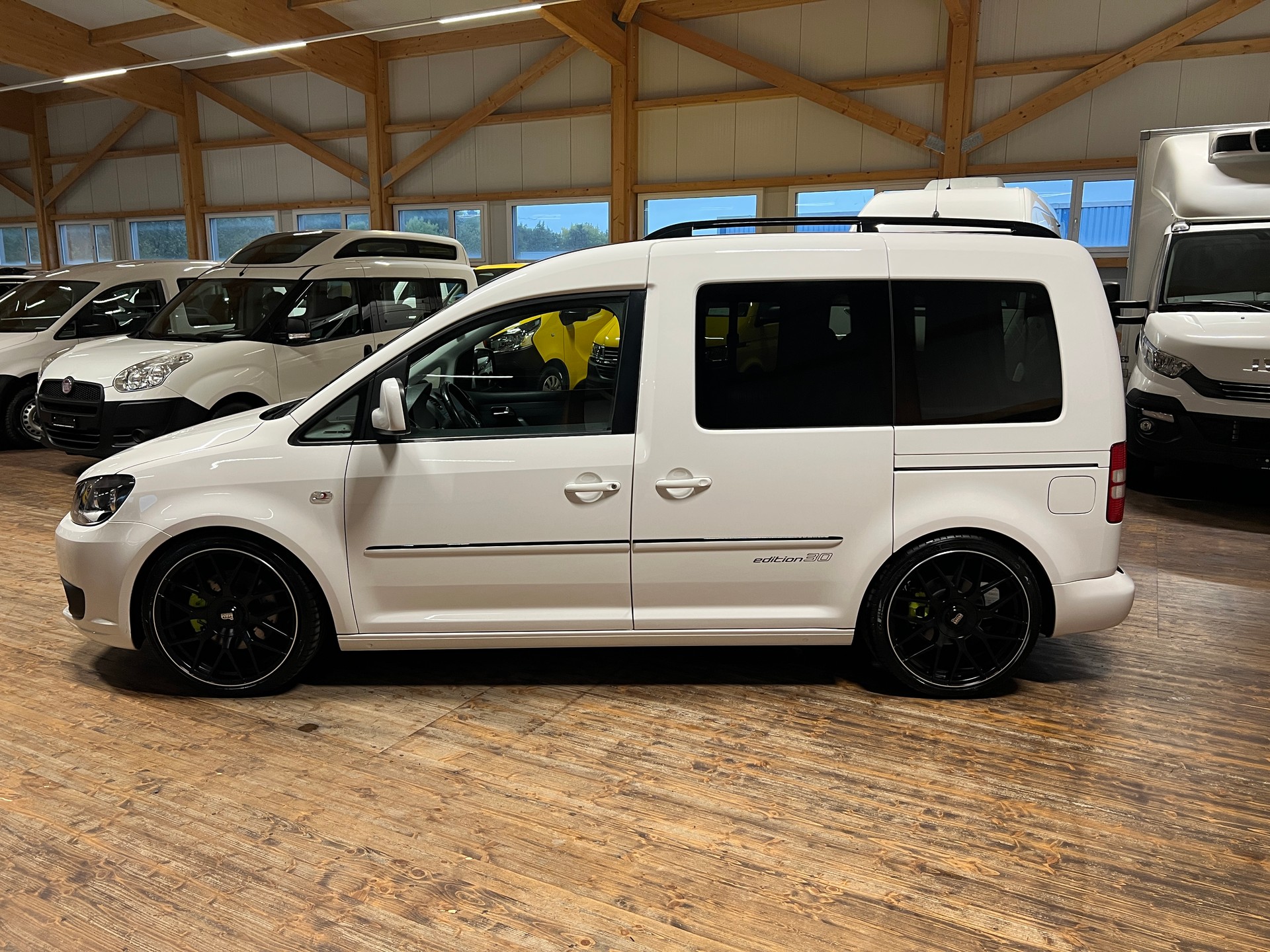 VW Caddy 2.0 TDI BMT Trendline Edition 30-image-7
