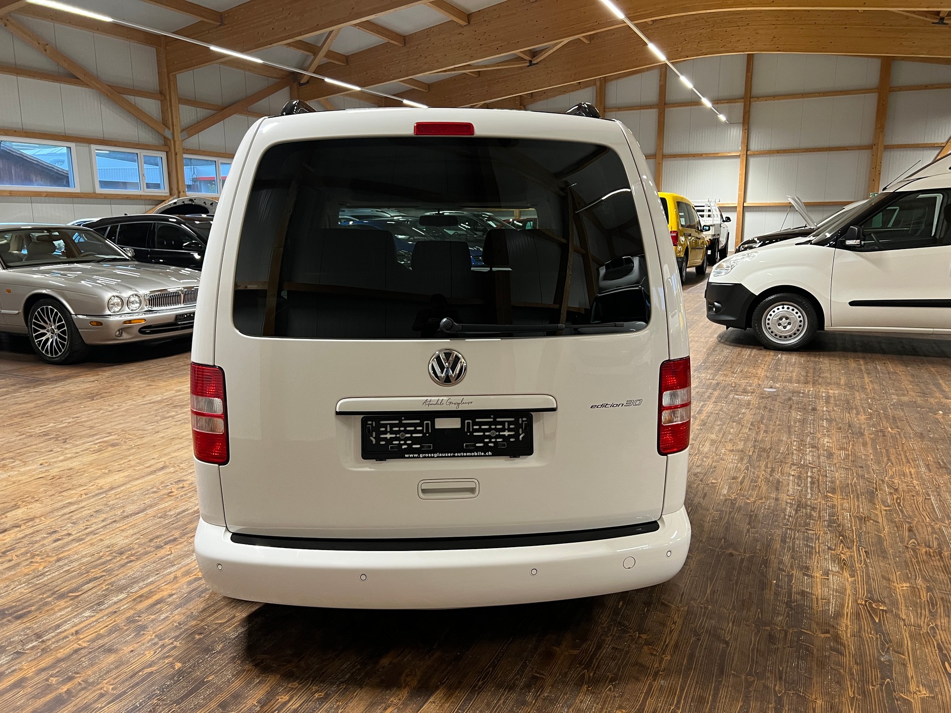 VW Caddy 2.0 TDI BMT Trendline Edition 30-image-5