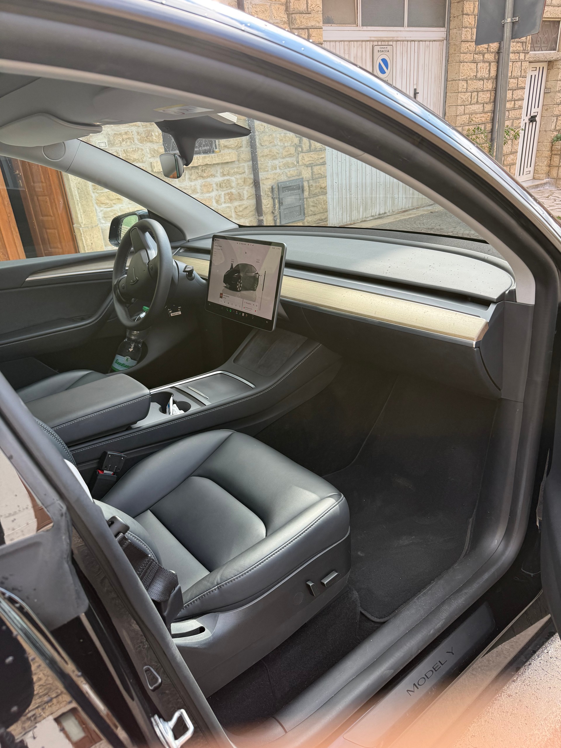 TESLA Basis-image-1