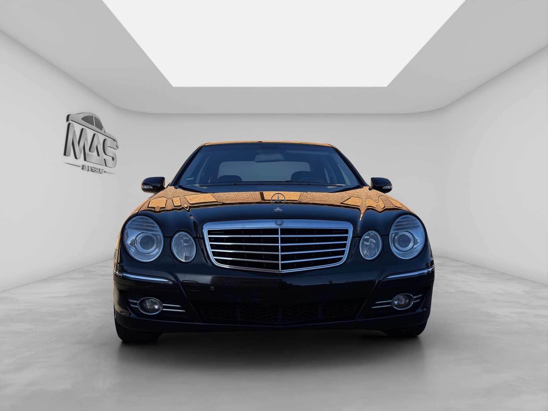 MERCEDES-BENZ CDI E 220-image-1