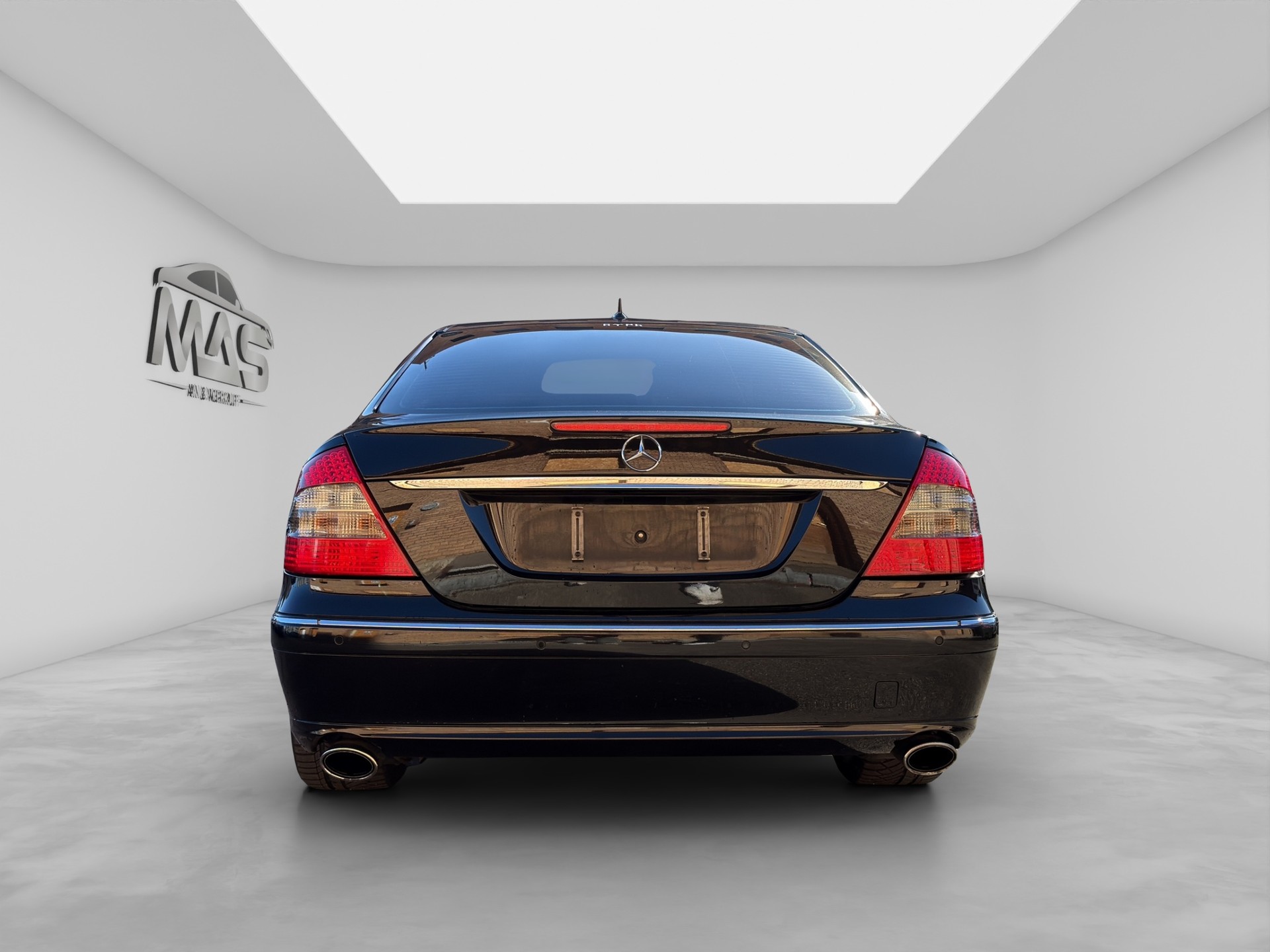 MERCEDES-BENZ CDI E 220-image-4