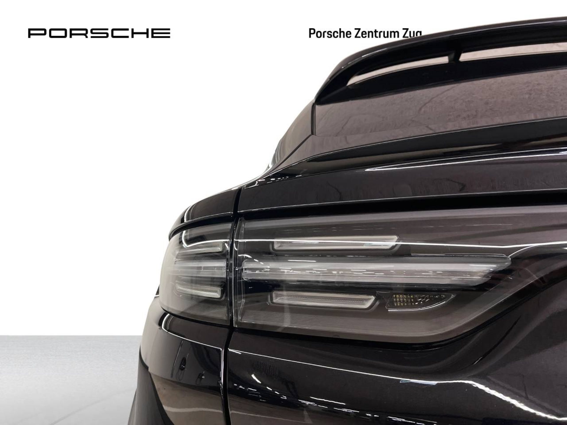PORSCHE Cayenne Turbo Coupé-image-12