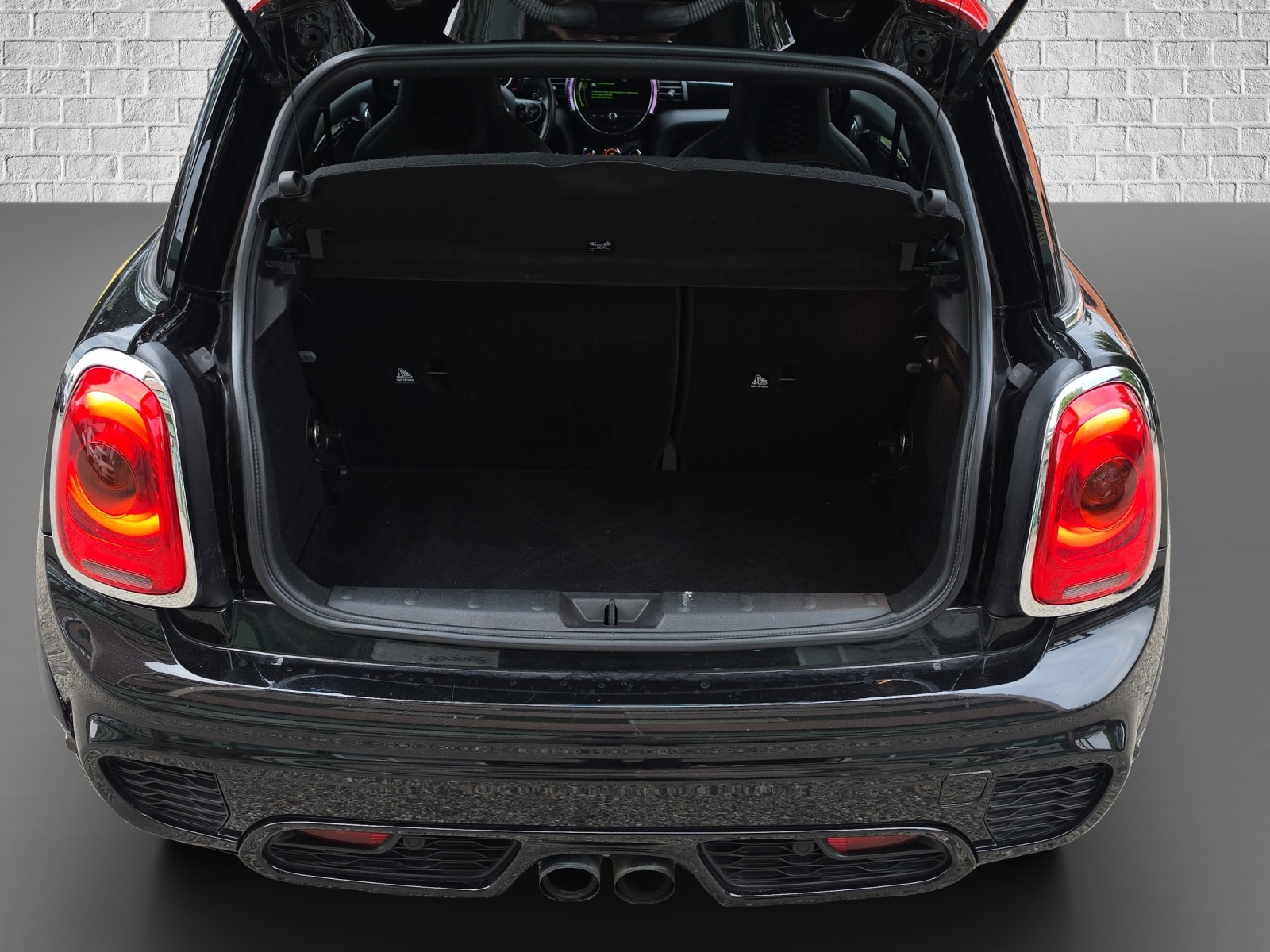 MINI Cooper John Cooper Works Steptronic-image-18
