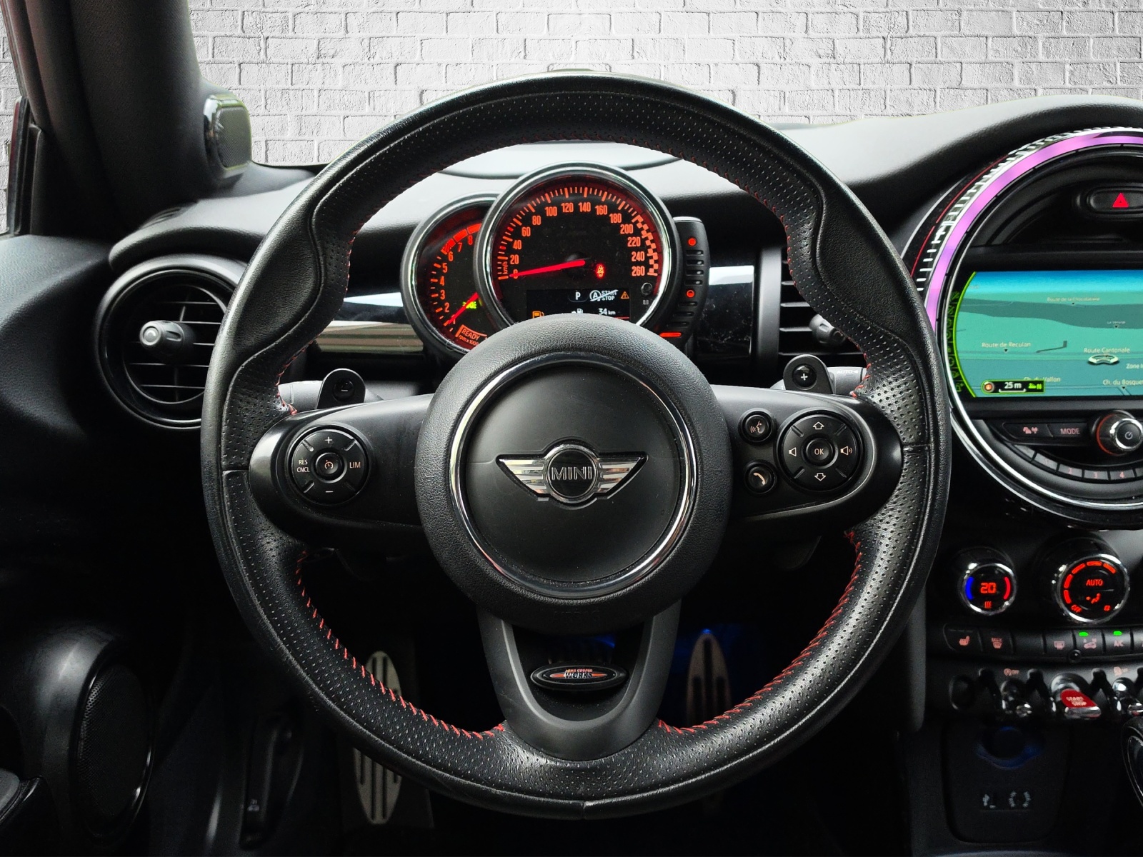 MINI Cooper John Cooper Works Steptronic-image-13