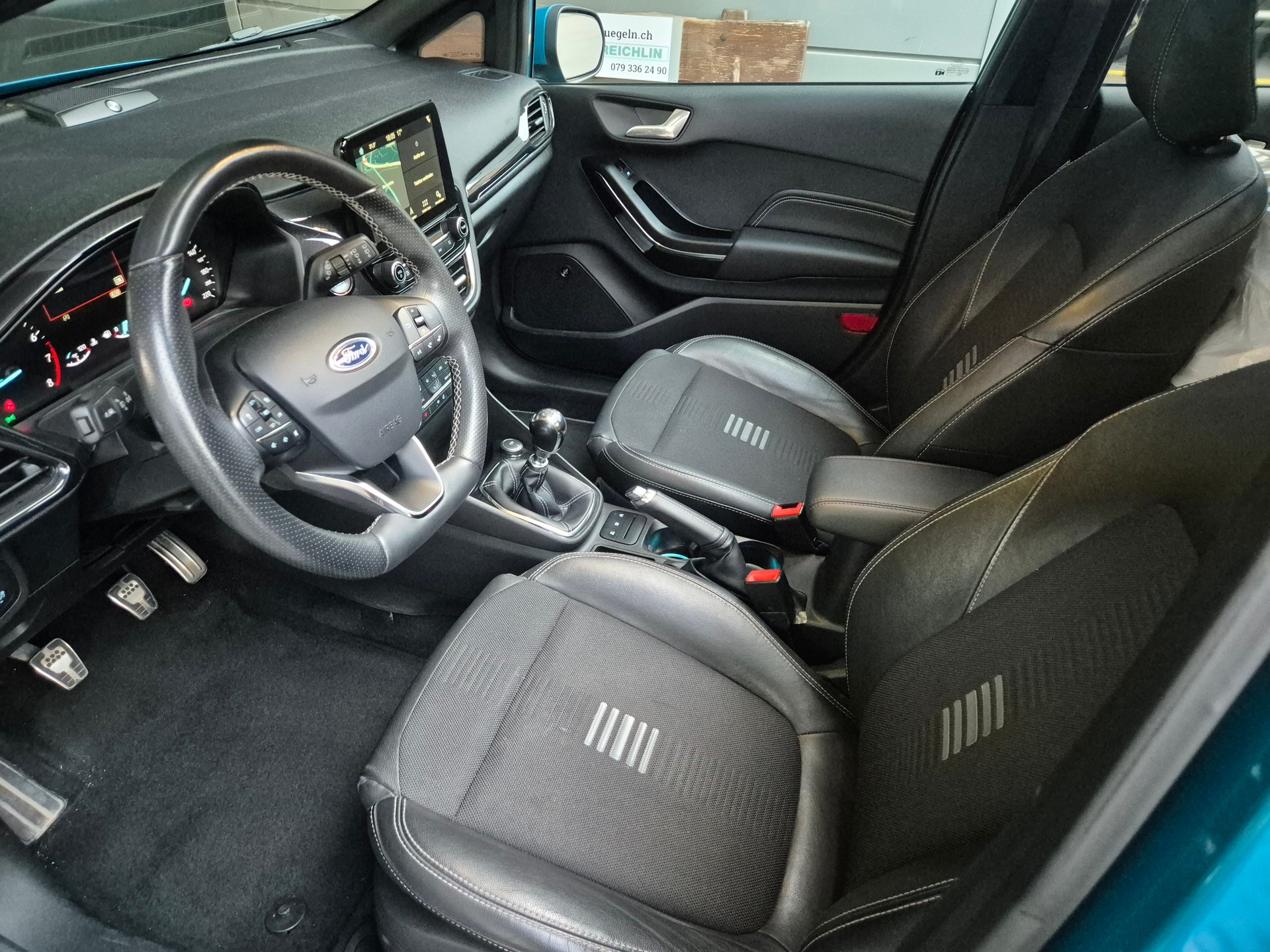 FORD Fiesta 1.0 SCTi ST Line-image-6