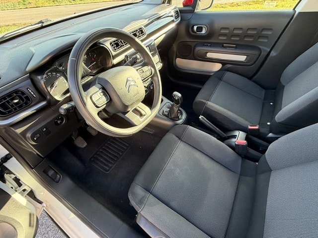 CITROEN C3 1.2i PureTech Shine-image-11