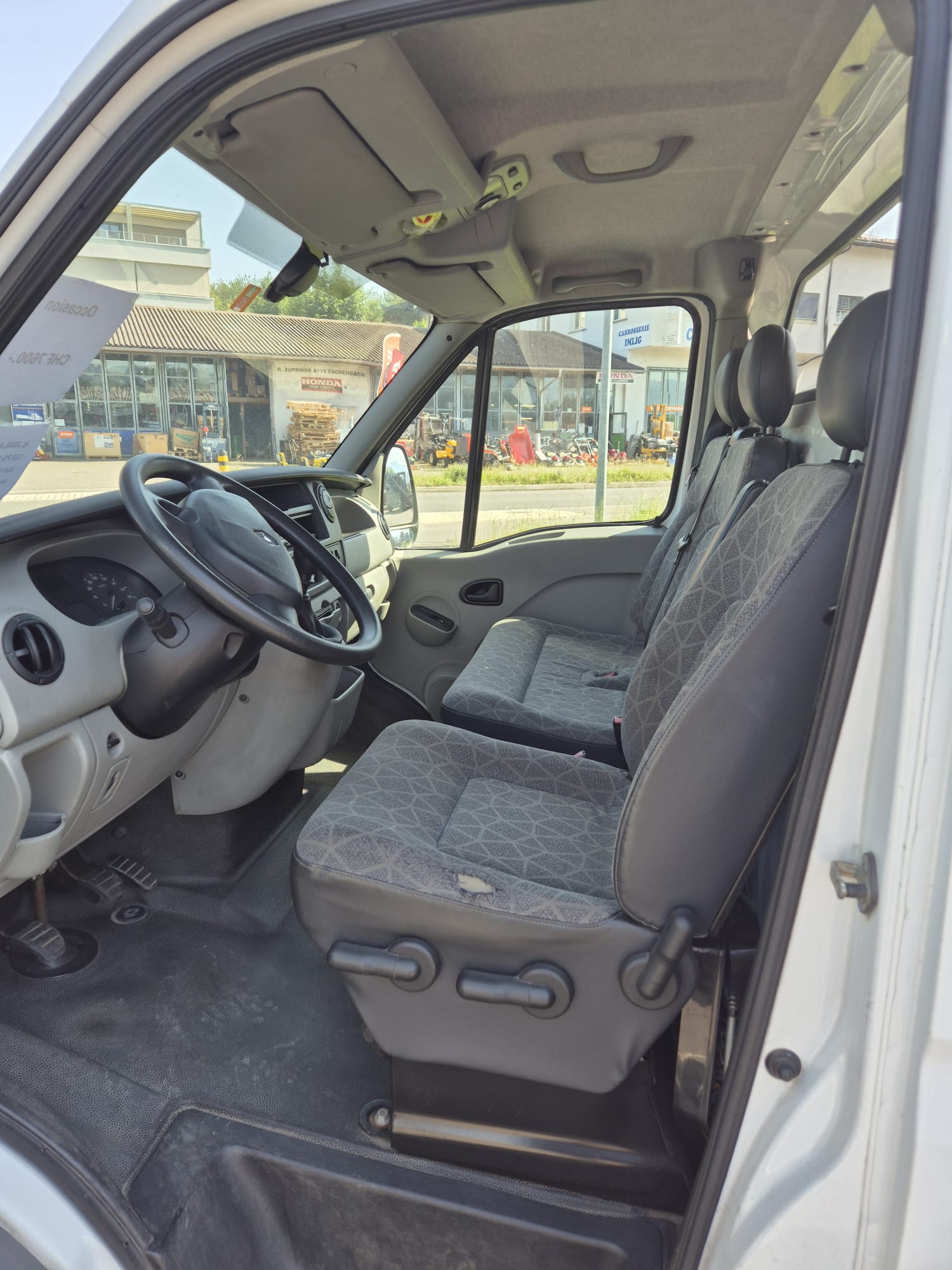 RENAULT Master T35 2.5dCi L3H3-image-5