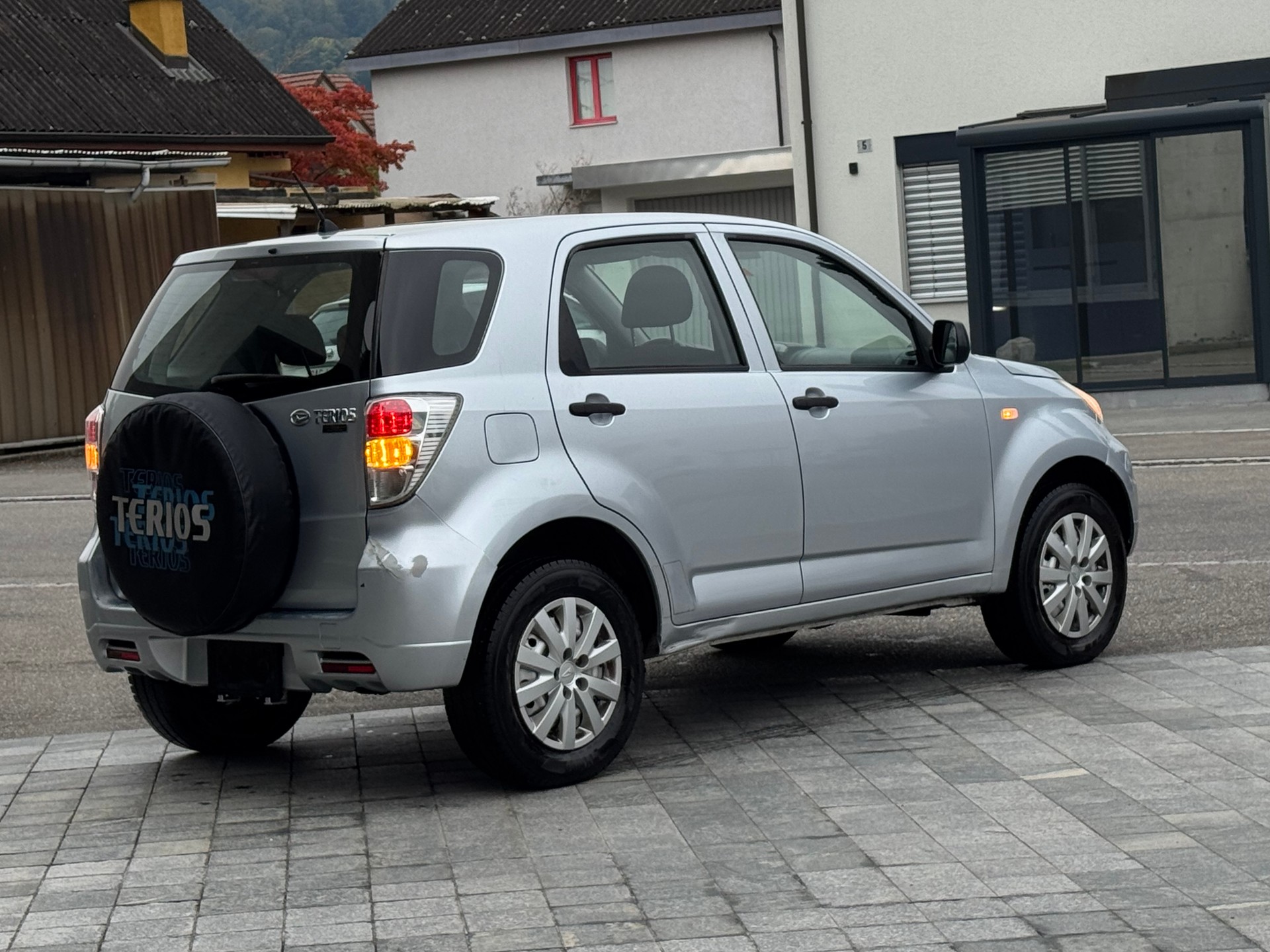 DAIHATSU Terios 1.5 16V 4WD-image-2