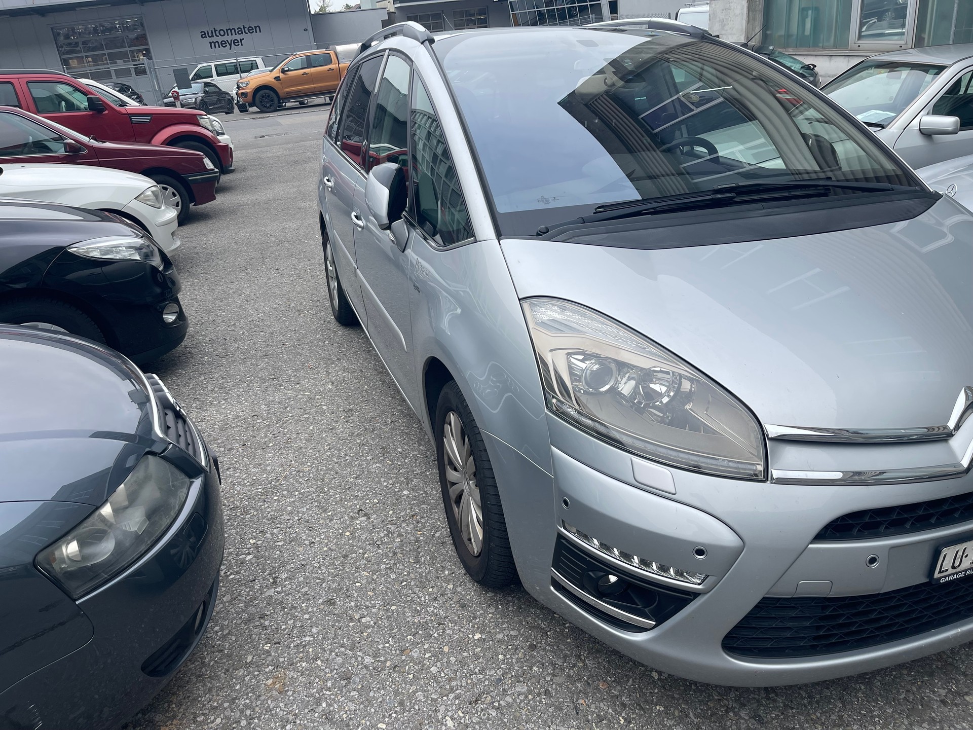 CITROEN Grand C4 Picasso 2.0 HDI Exclusive Automatic-image-1