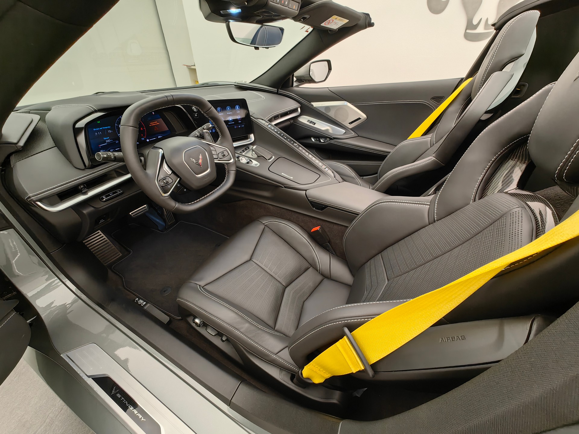 CHEVROLET Corvette C8 2LT Convertible-image-10