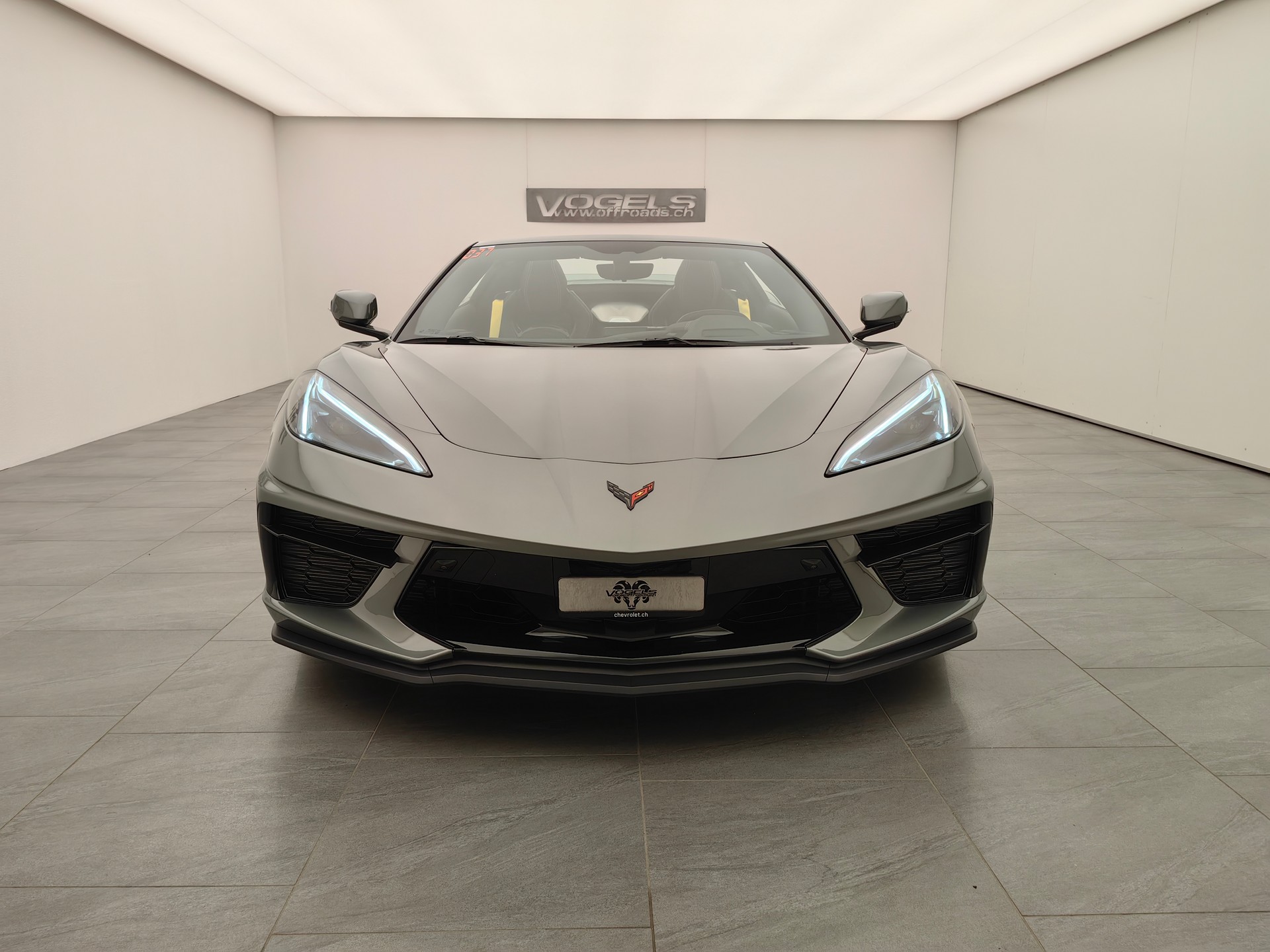 CHEVROLET Corvette C8 2LT Convertible-image-1