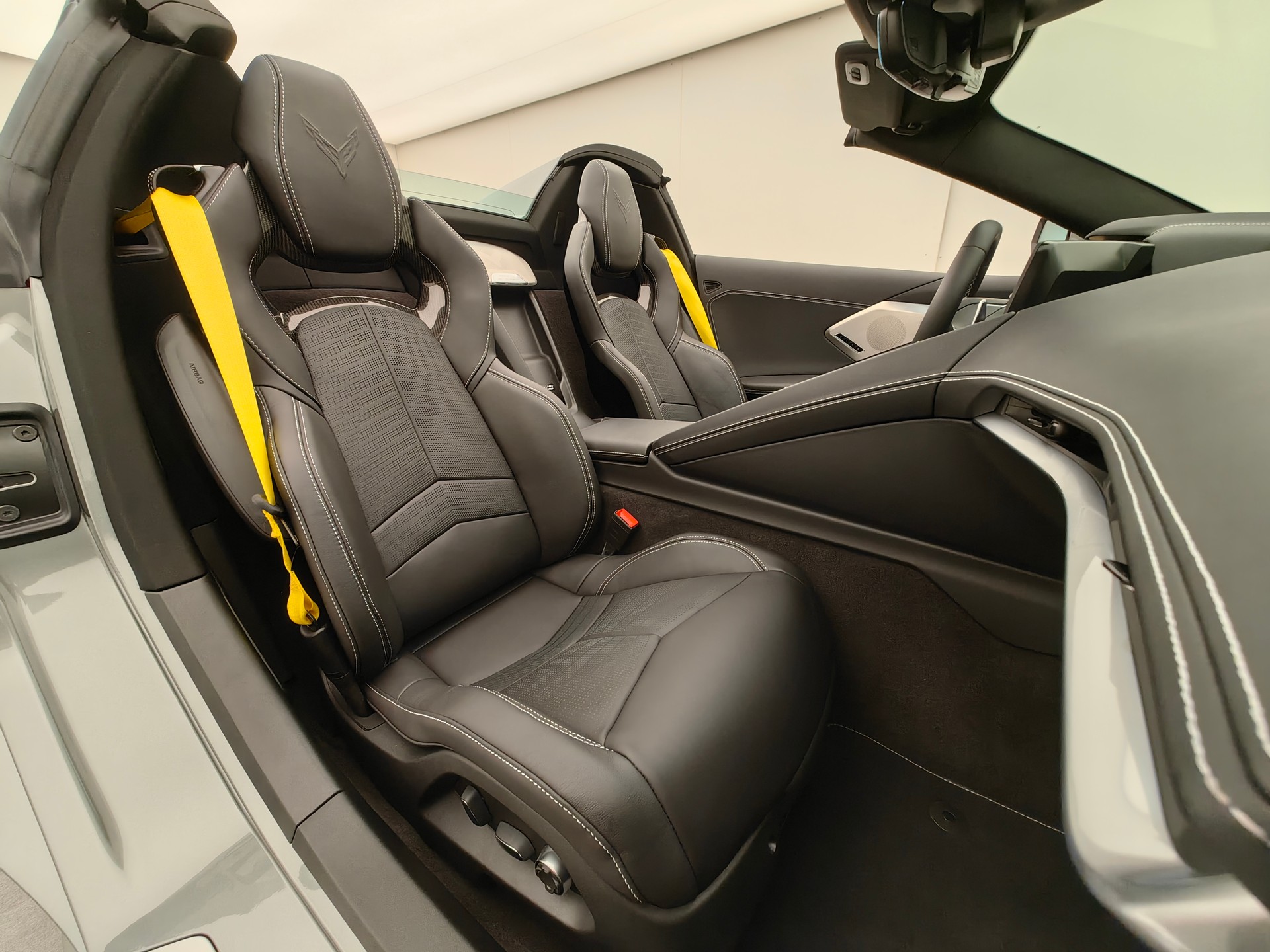 CHEVROLET Corvette C8 2LT Convertible-image-15