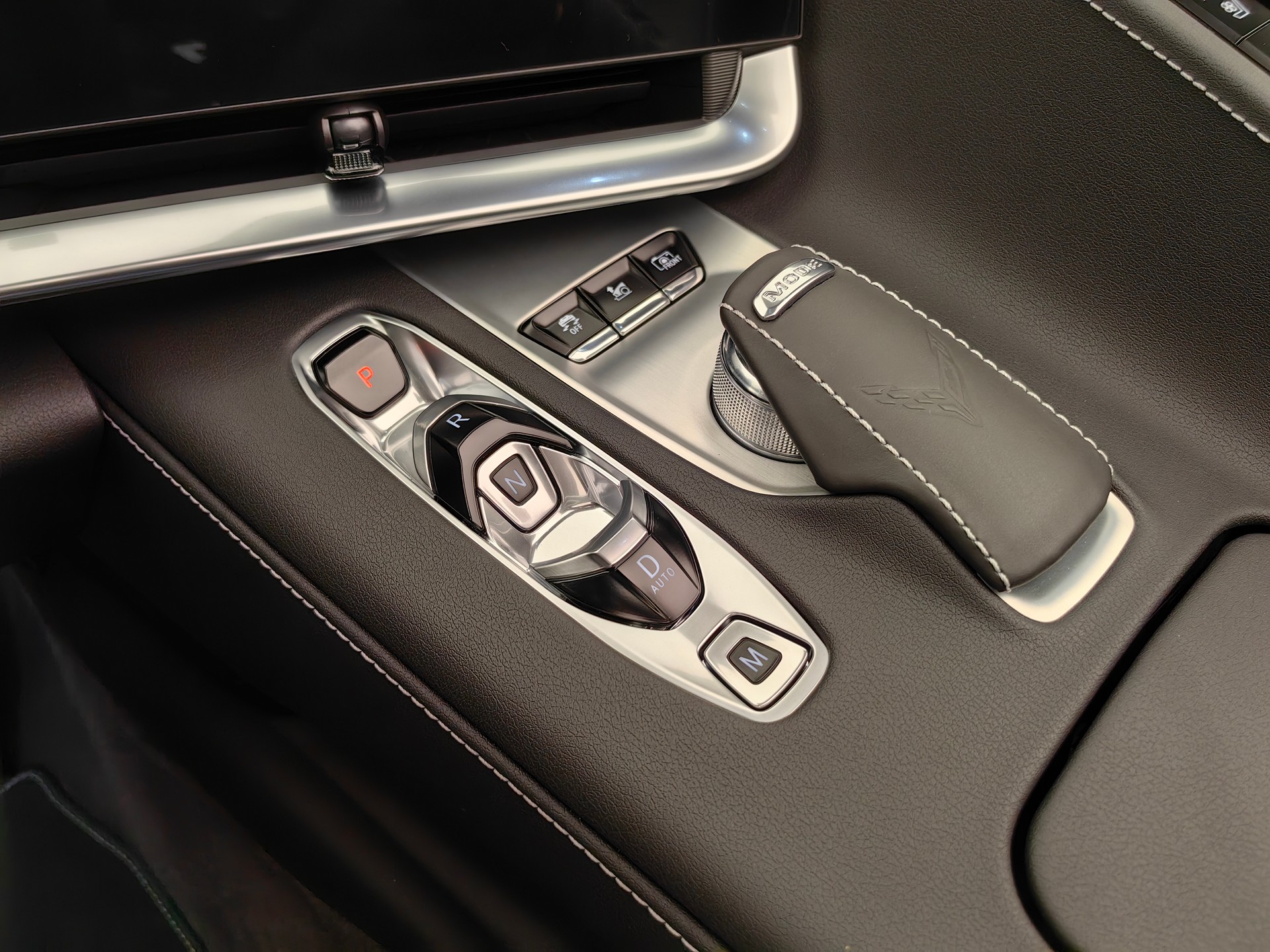 CHEVROLET Corvette C8 2LT Convertible-image-9