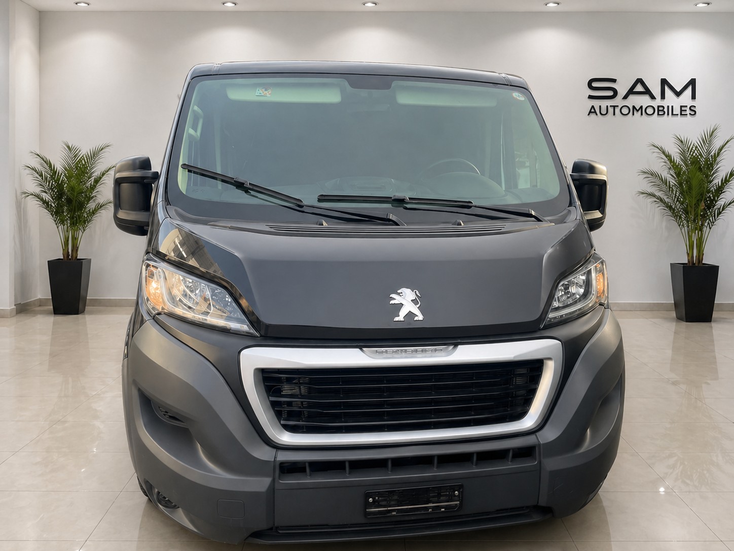 PEUGEOT Boxer 2.0 BlueHDI 330 Active L1H1 .9 place