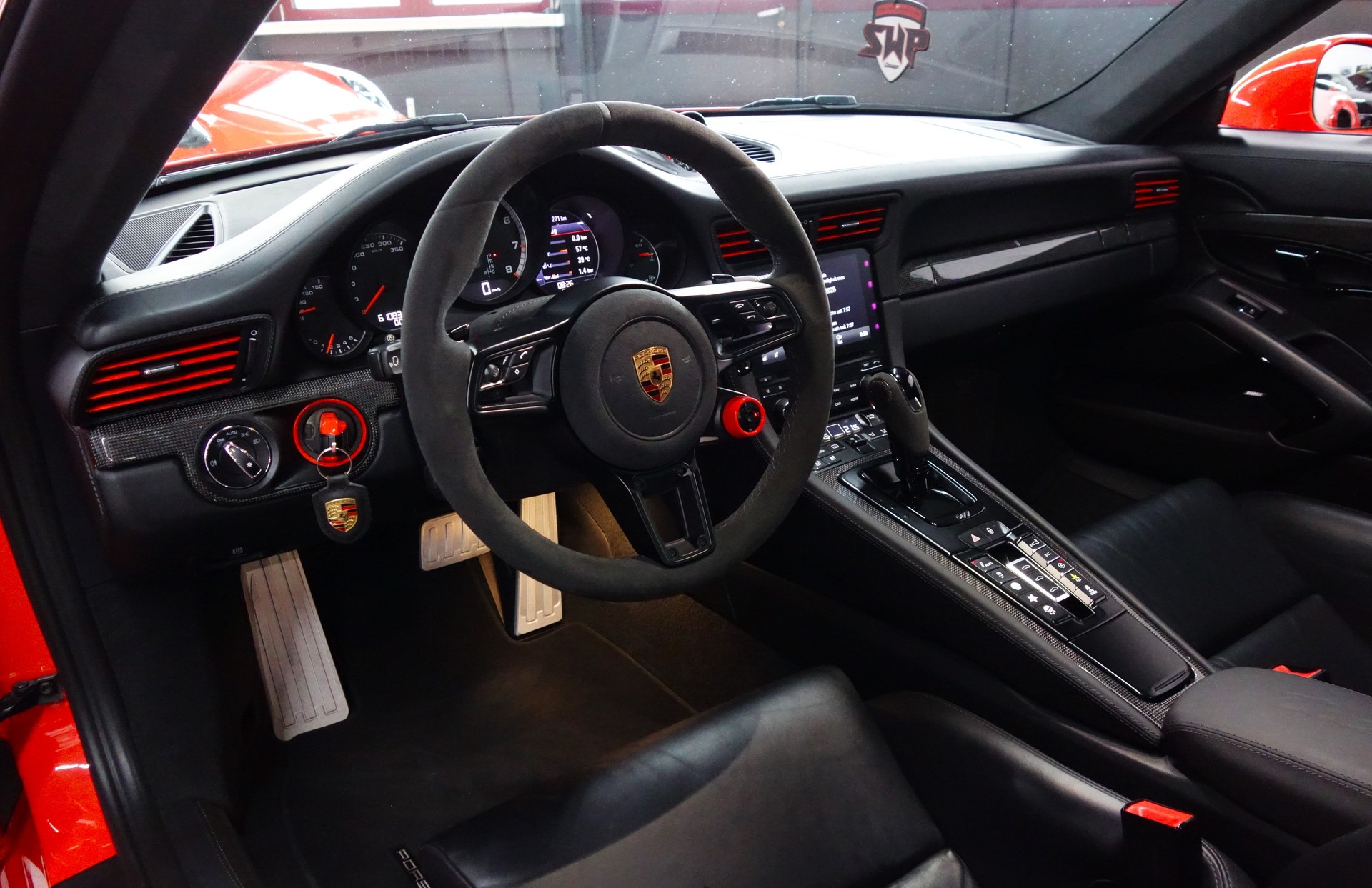 PORSCHE 911 TURBO S PDK 991.2 MANUFAKTUR  LAVA AERO LIFT SCHALEN SWP ON POINT-image-23