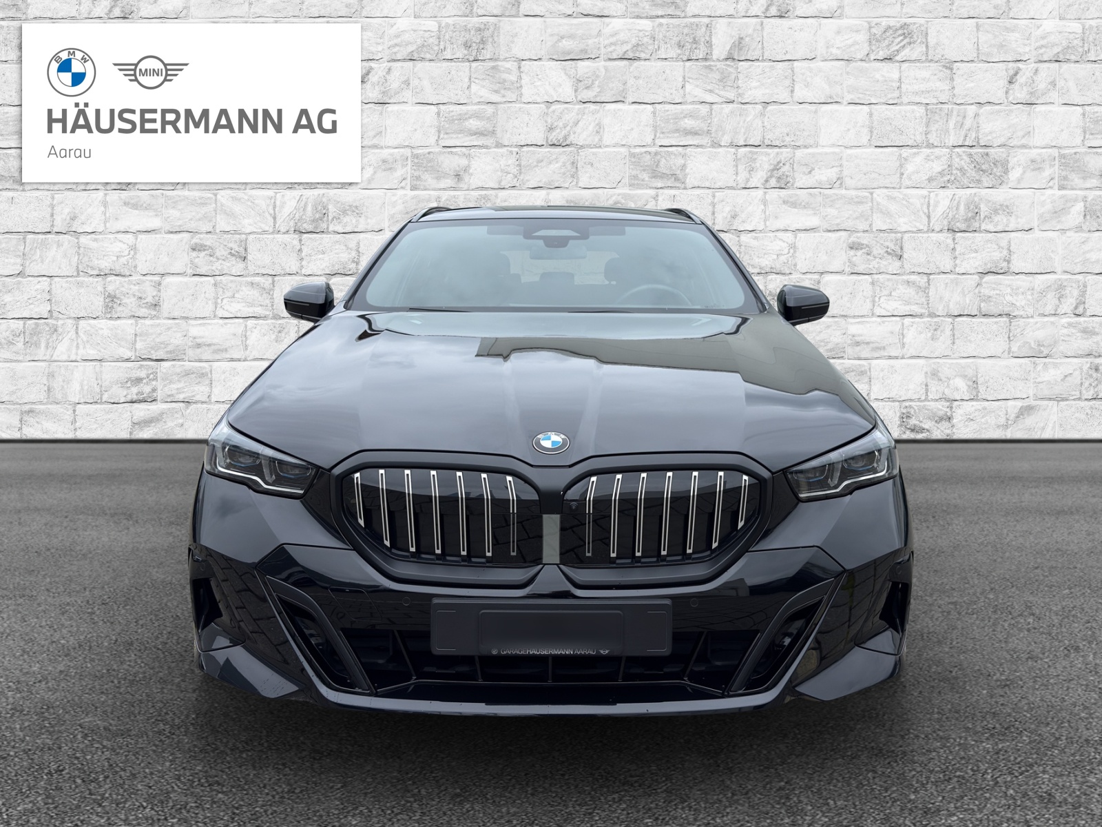 BMW 520d xDr 48V Tour M Sport-image-1