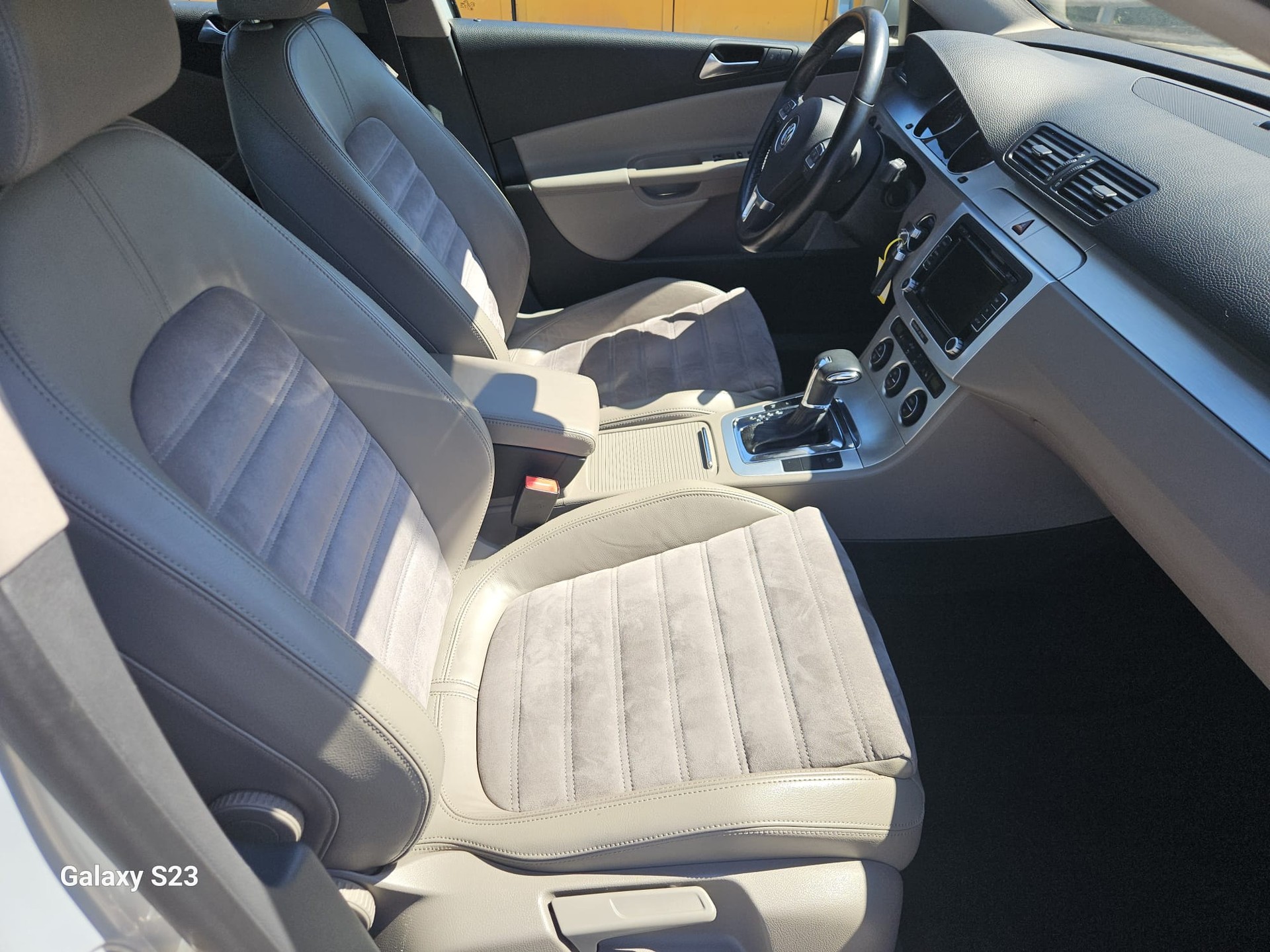 VW Passat Variant 1.8 TSI Highline DSG-image-6