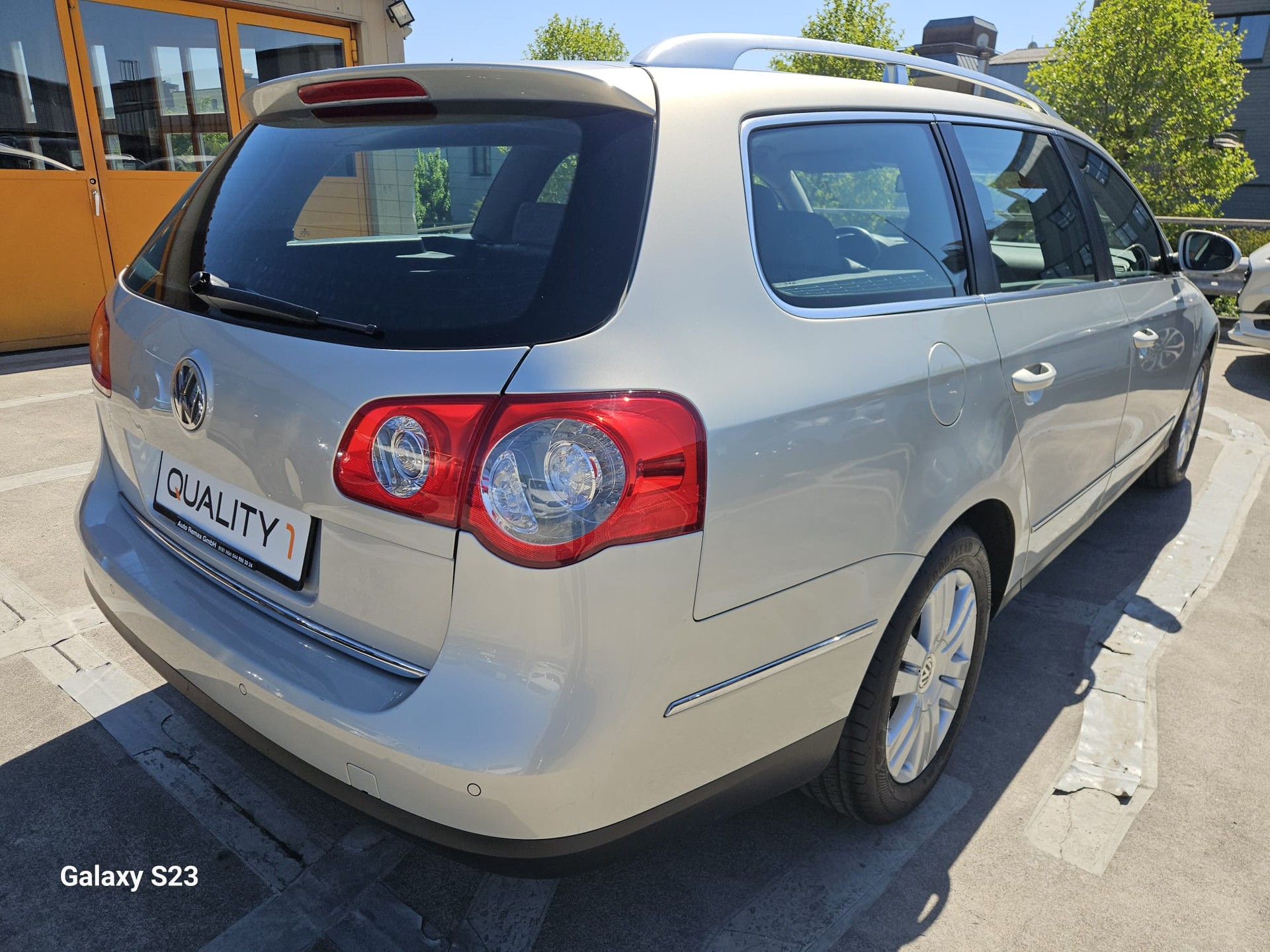 VW Passat Variant 1.8 TSI Highline DSG-image-3
