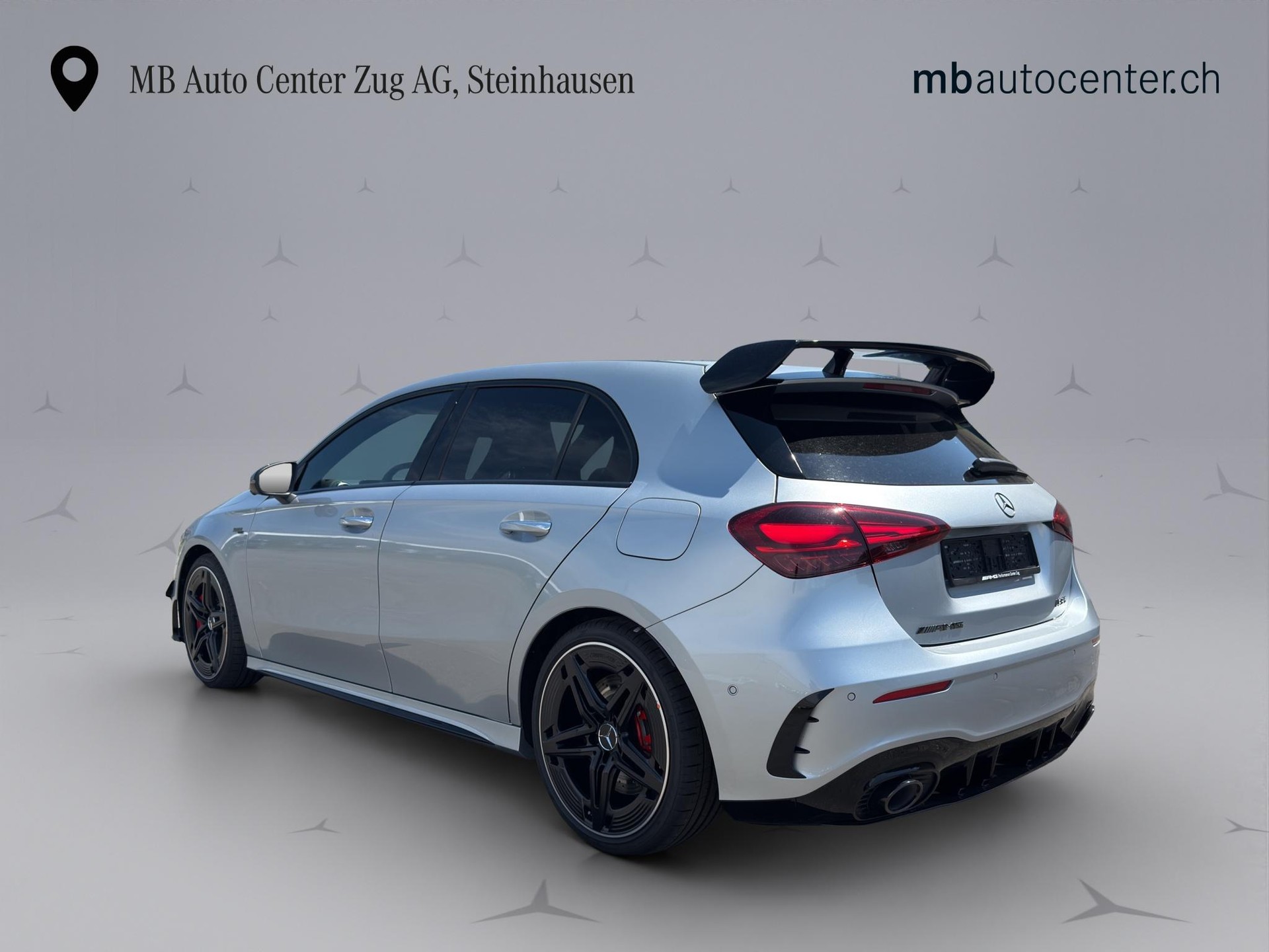 MERCEDES-BENZ A 35 AMG 4matic-image-4