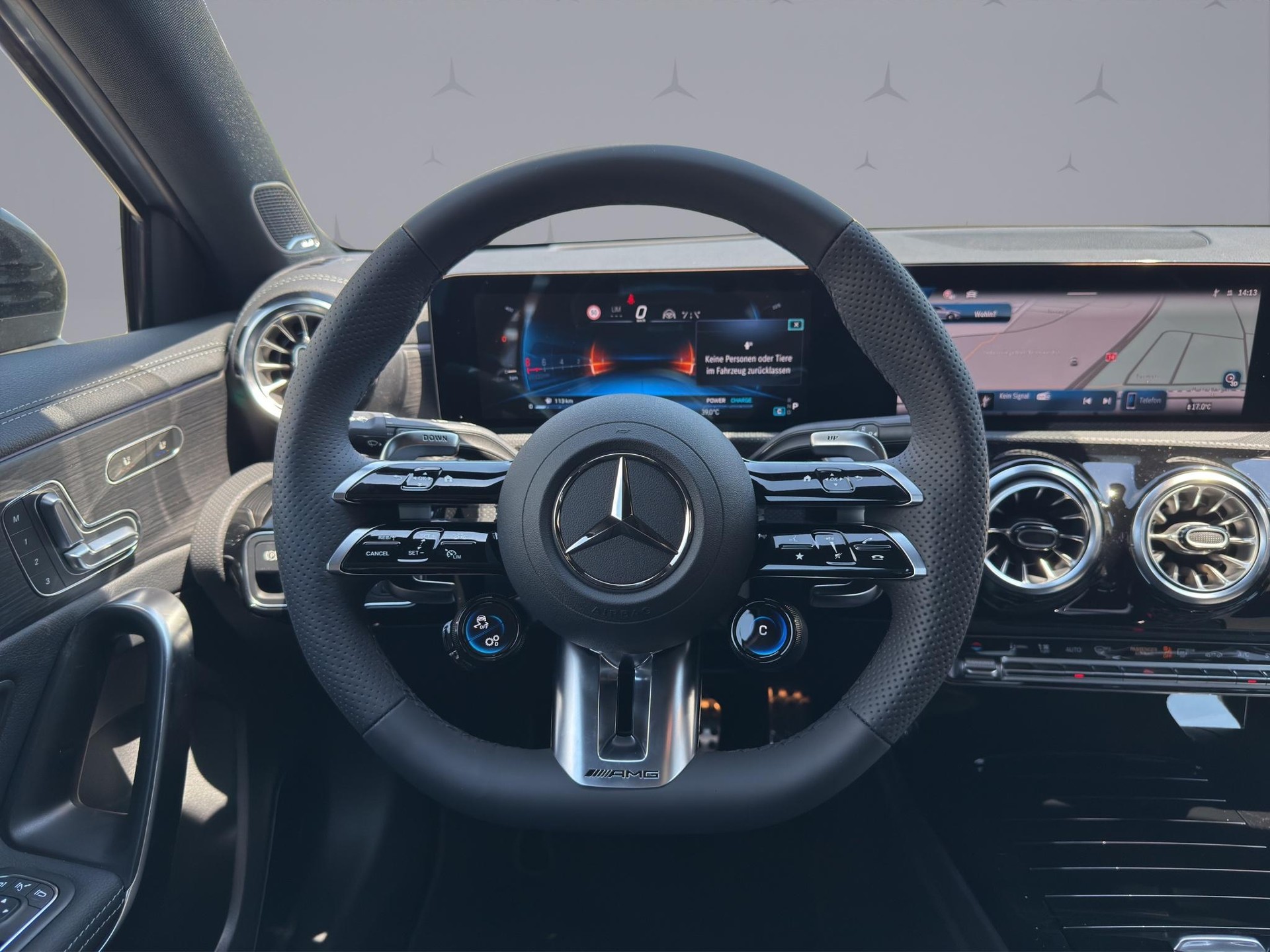 MERCEDES-BENZ A 35 AMG 4matic-image-12
