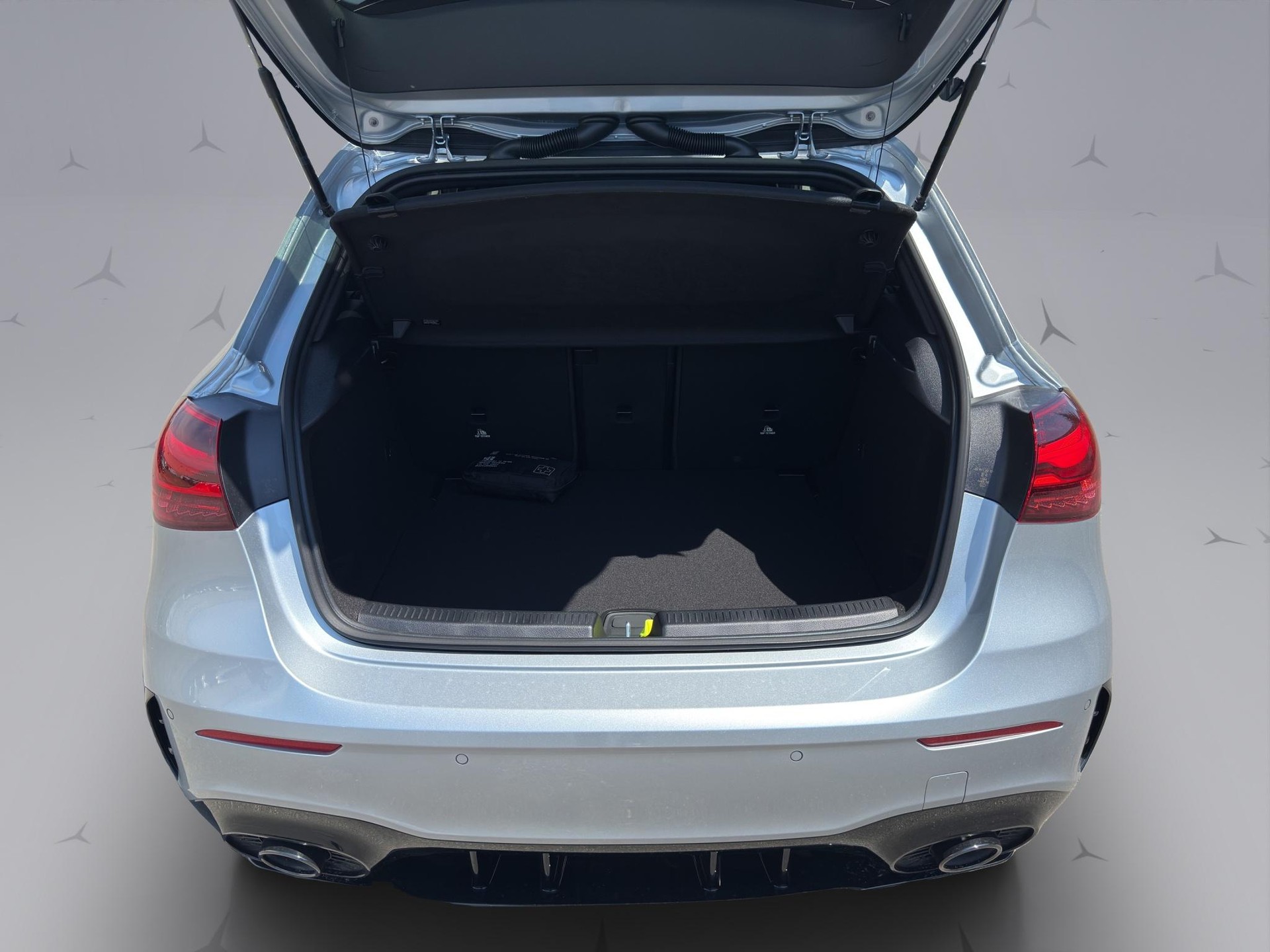 MERCEDES-BENZ A 35 AMG 4matic-image-19