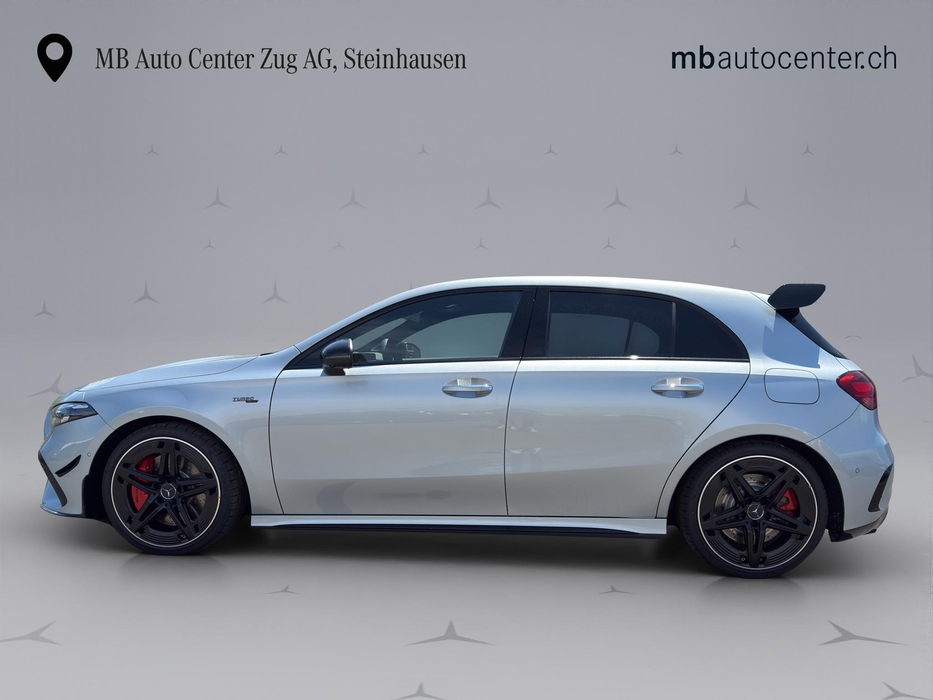 MERCEDES-BENZ A 35 AMG 4matic-image-3