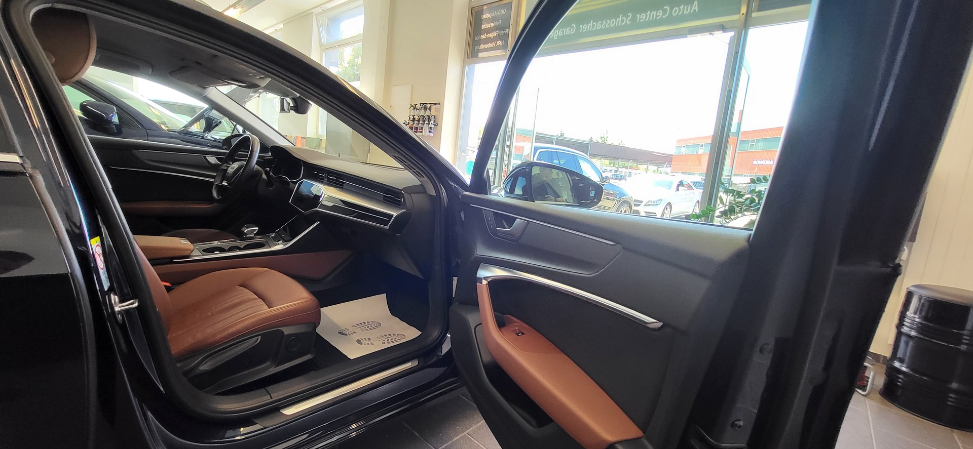 AUDI A6 Avant 40 TDI quattro S-tronic-image-16