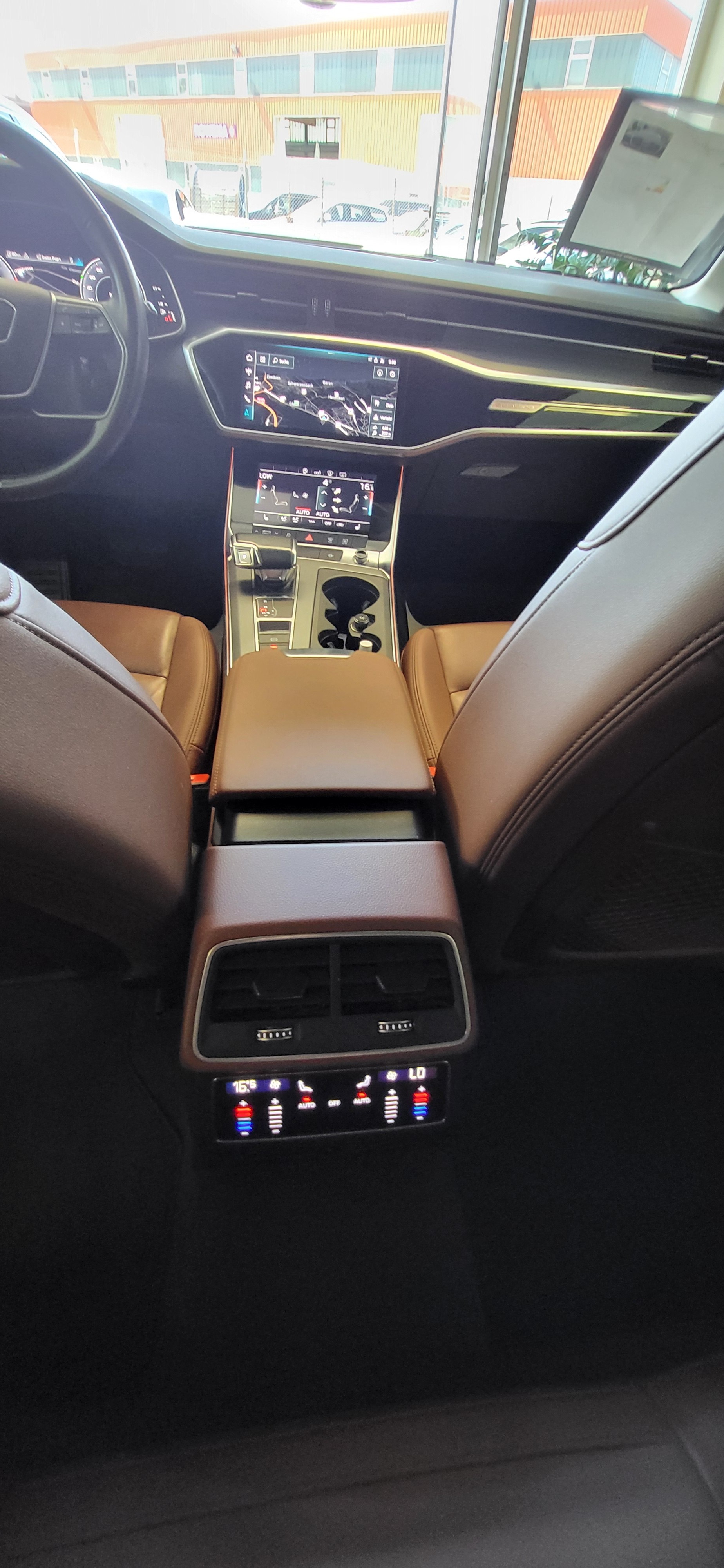 AUDI A6 Avant 40 TDI quattro S-tronic-image-9