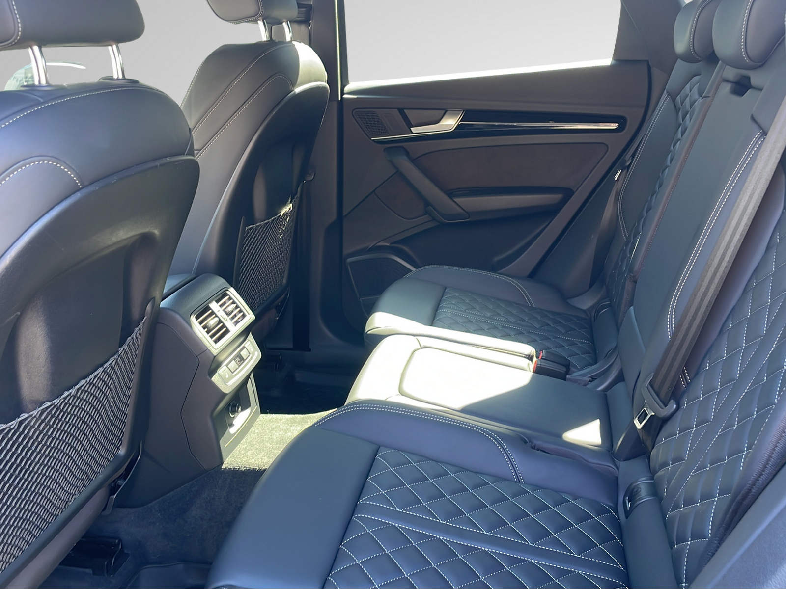 AUDI Q5 Sportback 50 TDI S line quattro tiptronic-image-14