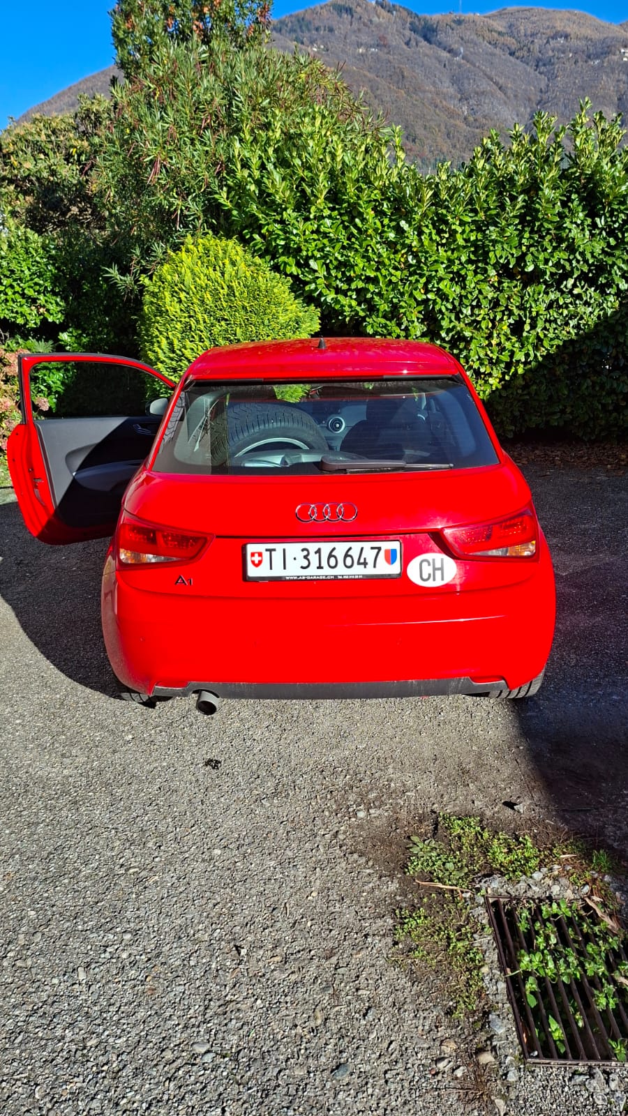 AUDI A1 1.2 TFSI Attraction-image-3