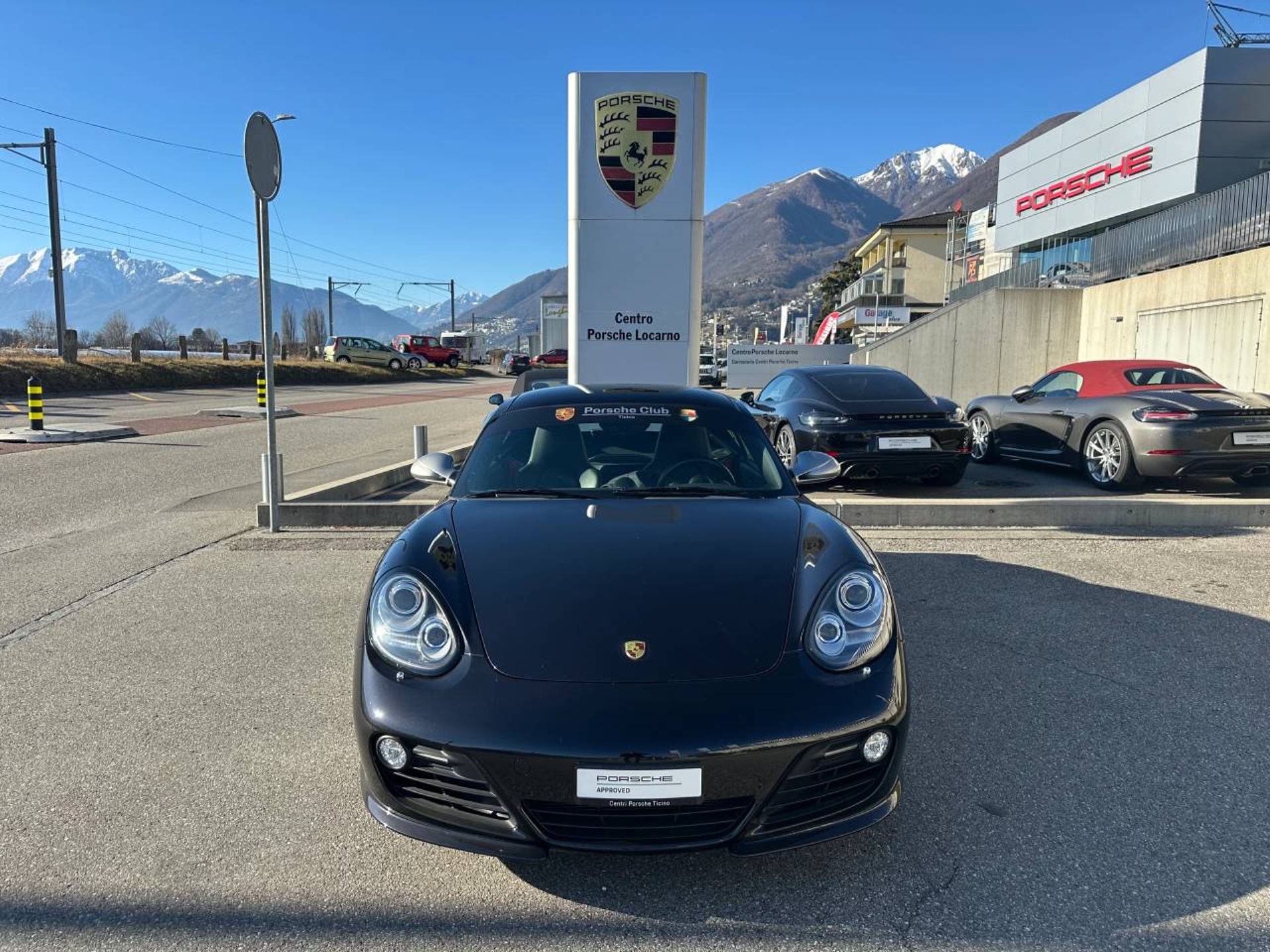 PORSCHE Cayman R-image-12