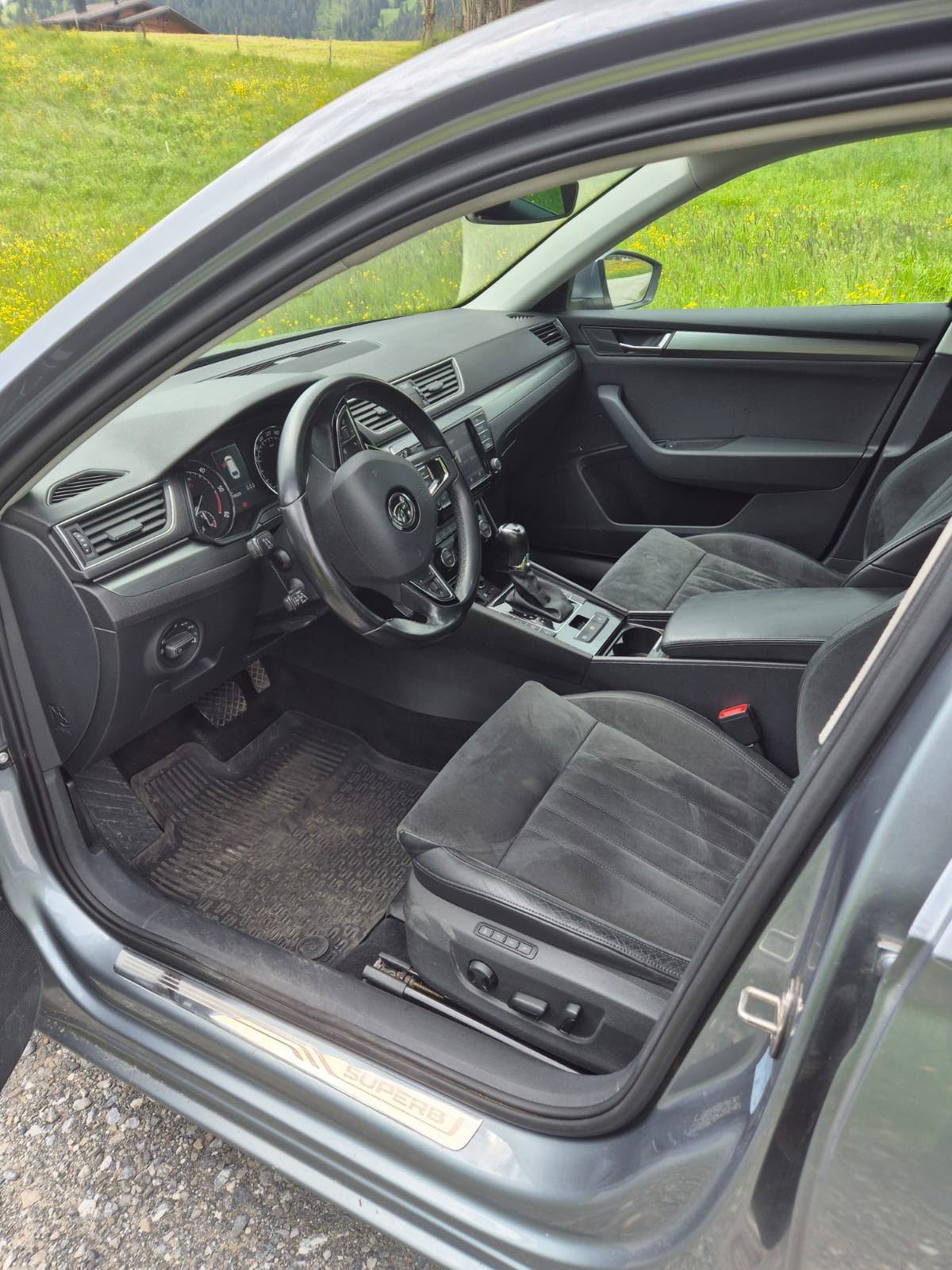 SKODA Superb Combi 2.0 TDi Style 4x4 DSG-image-3