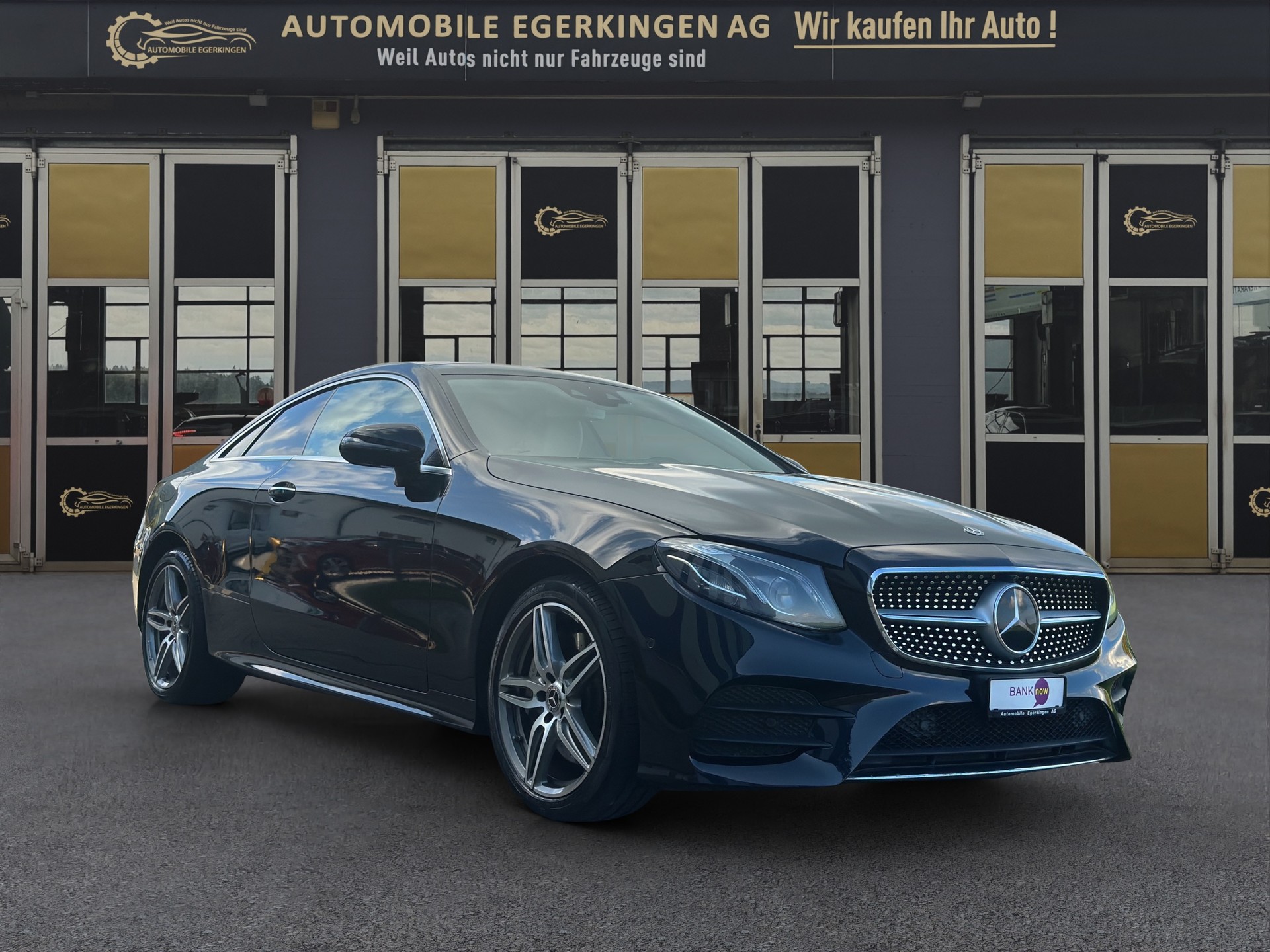 MERCEDES-BENZ E 400 AMG Line 4matic-showroom-element-2
