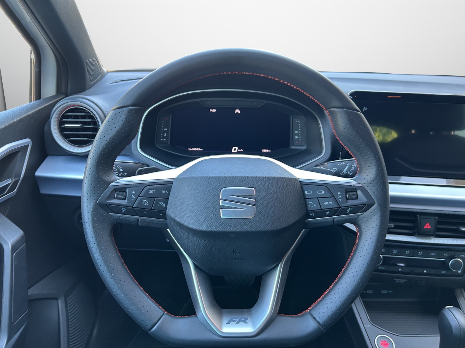 SEAT Ibiza 1.0 EcoTSI FR DSG-image-5