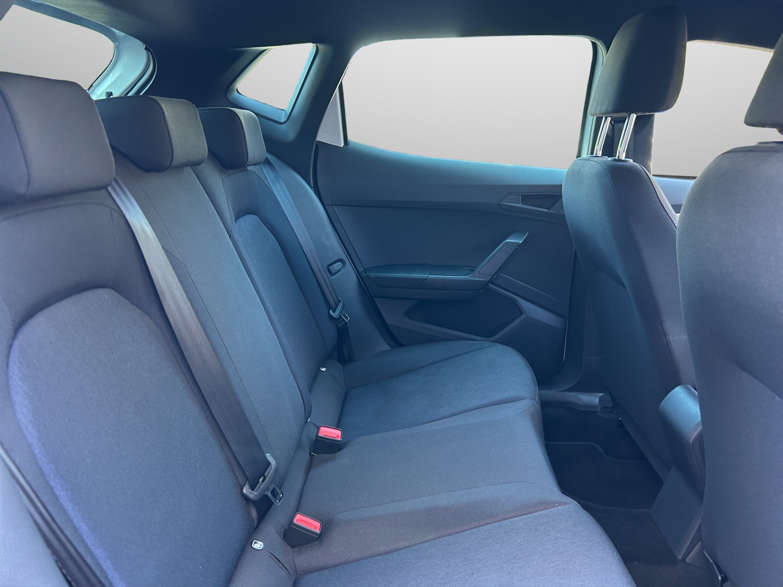 SEAT Ibiza 1.0 EcoTSI FR DSG-image-8