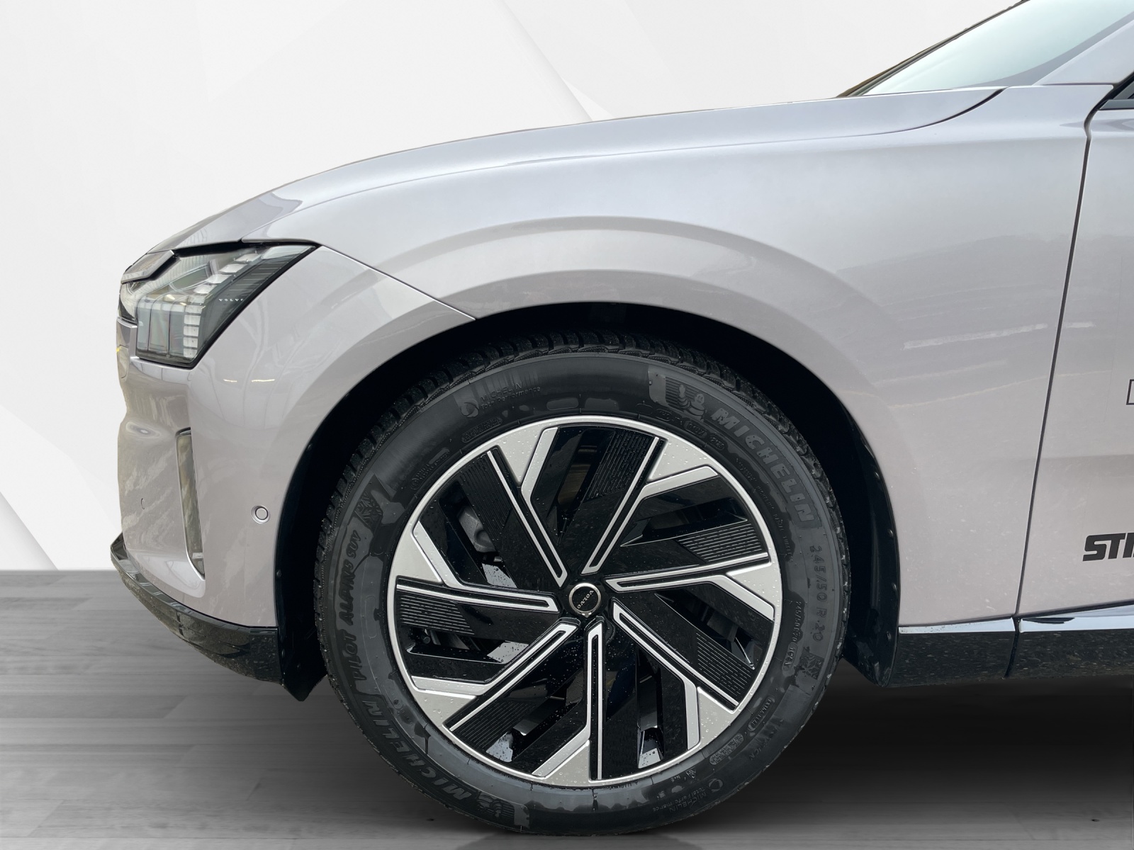 VOLVO ES90 Ultra-image-8