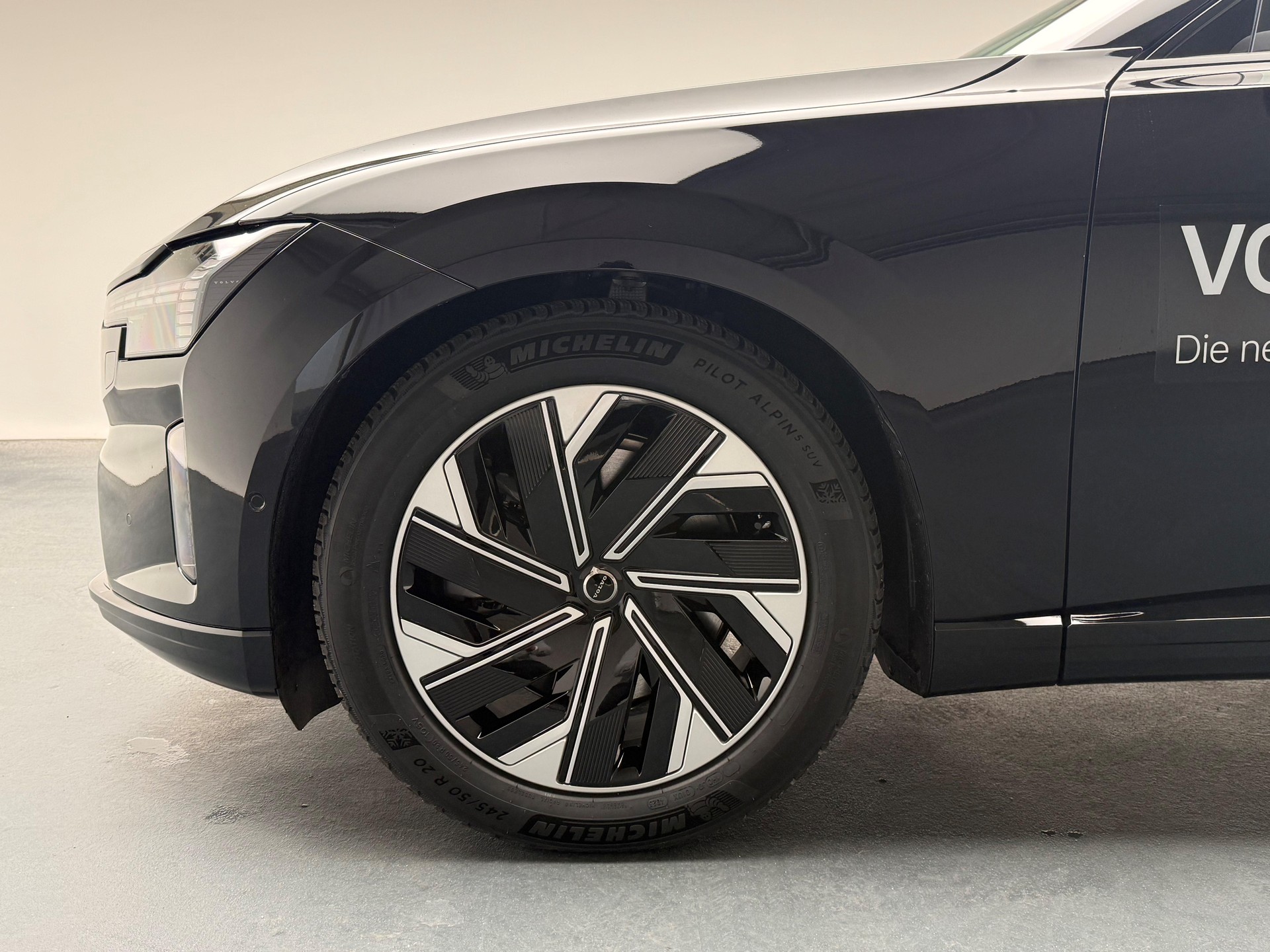 VOLVO ES90 Ultra-image-14
