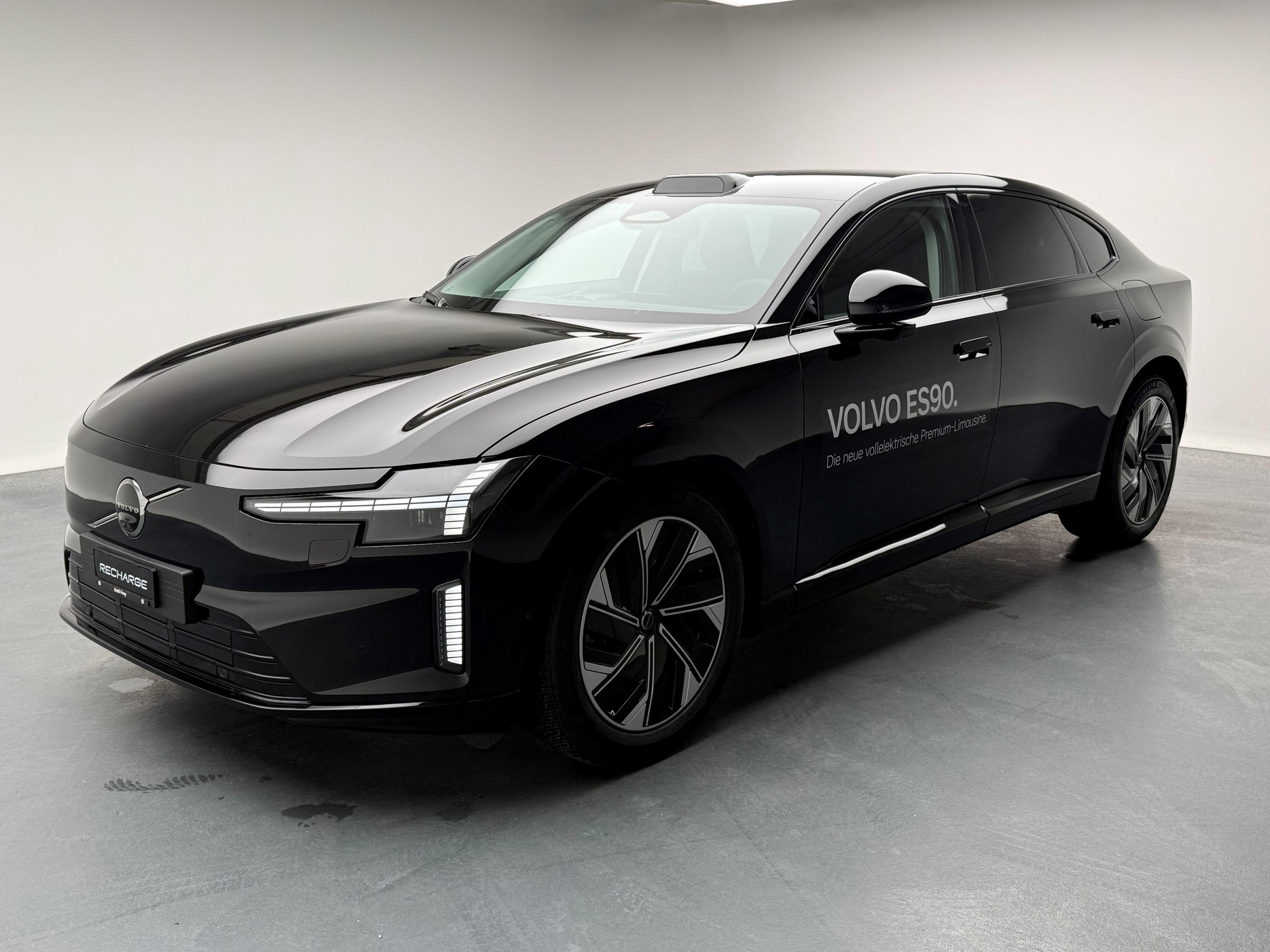 VOLVO ES90 Ultra-image-0