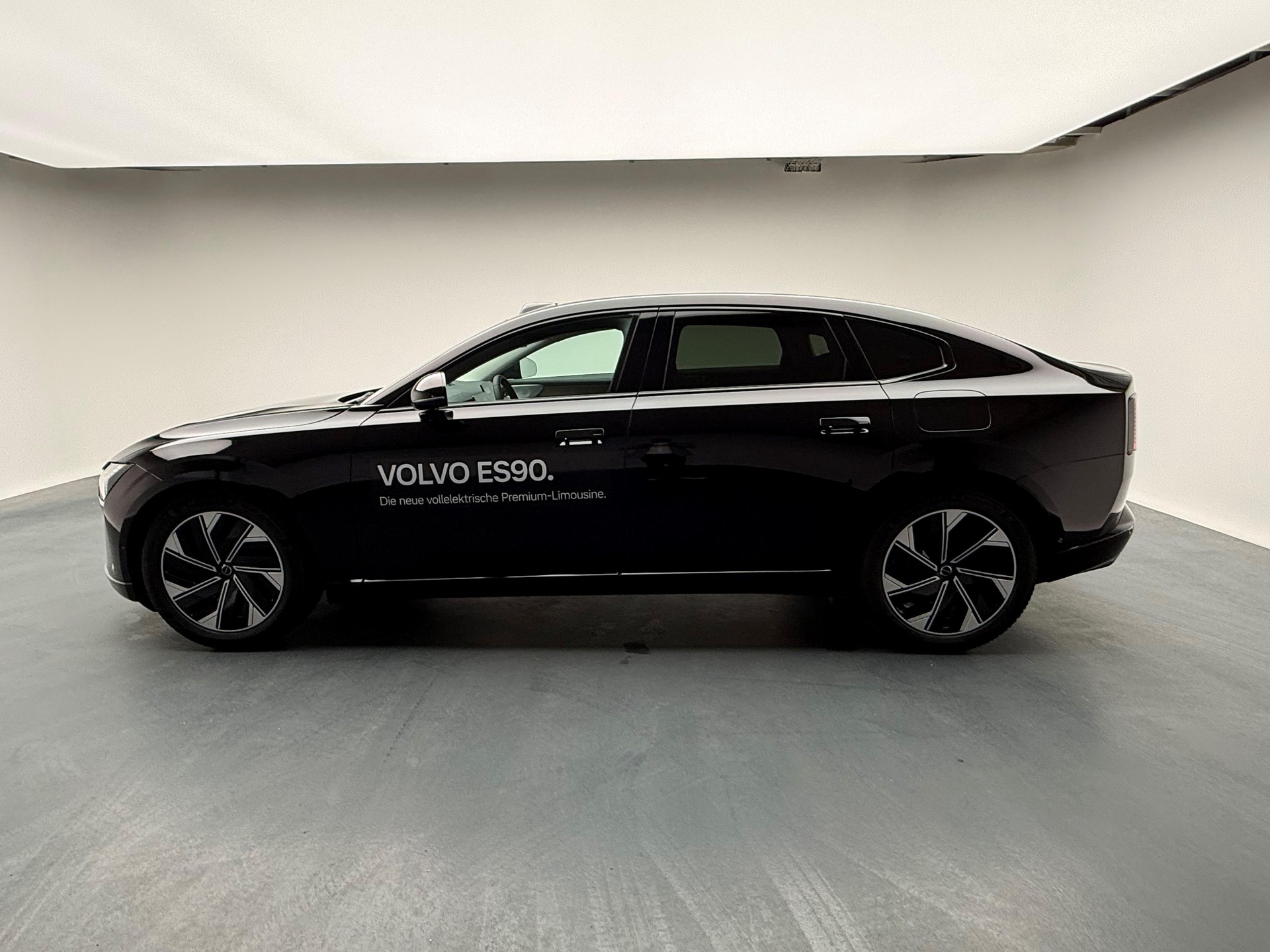 VOLVO ES90 Ultra-image-1