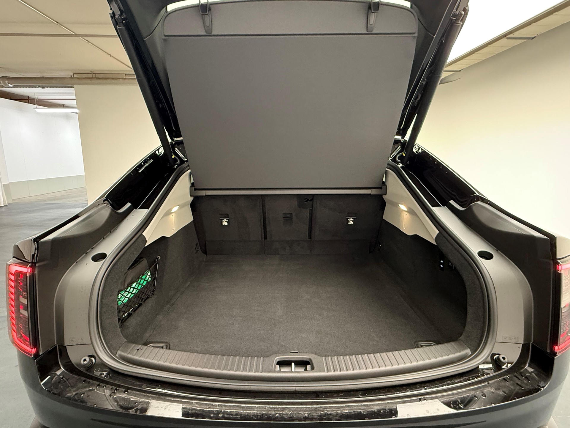 VOLVO ES90 Ultra-image-13