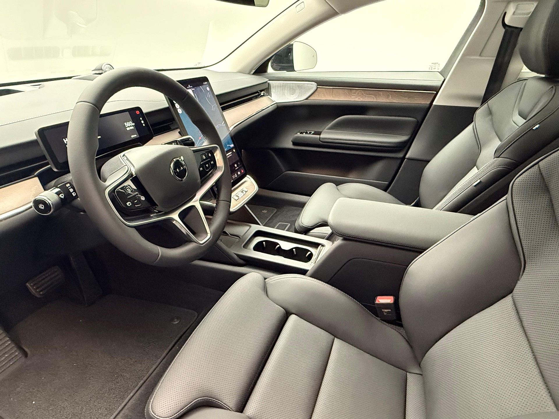 VOLVO ES90 Ultra-image-8